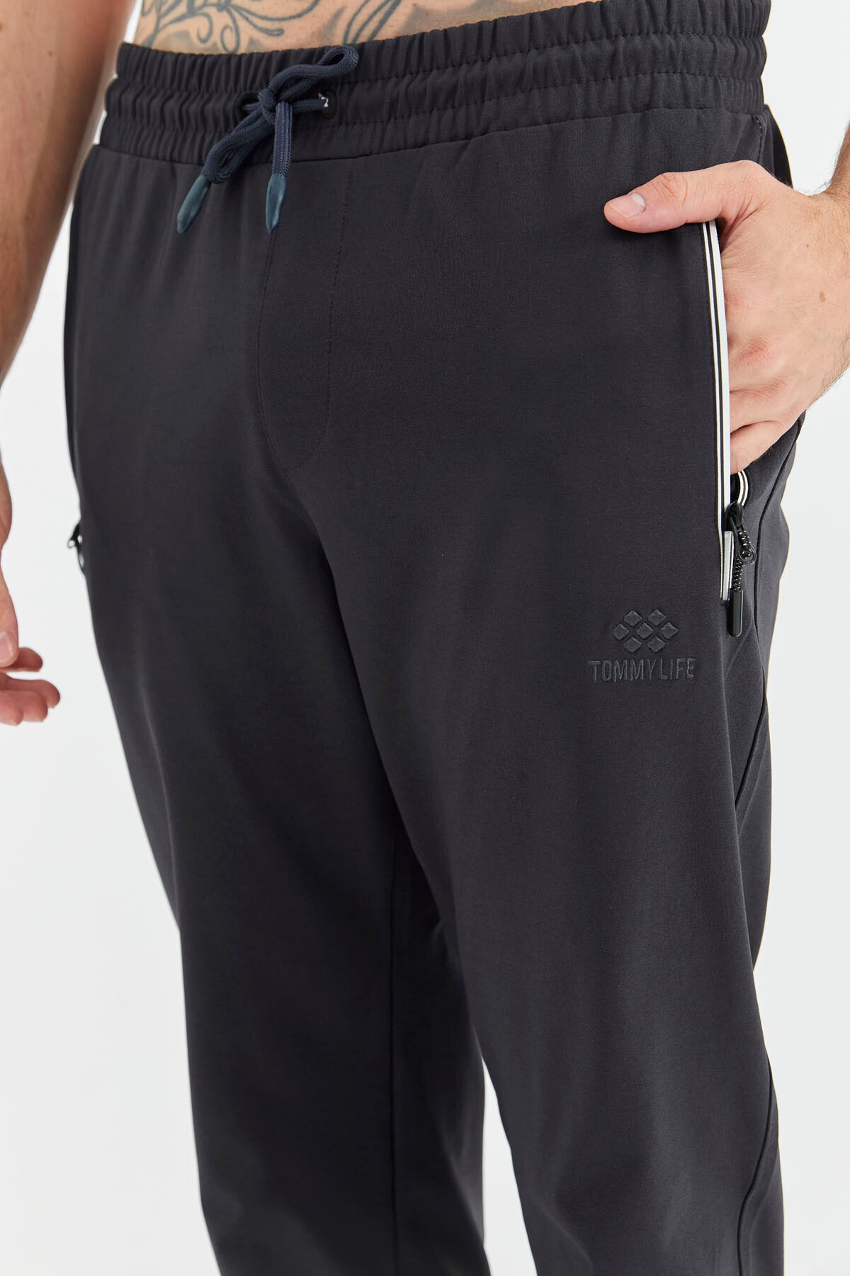 Black Laced Pocket Detailed Relax Fit Men's Tracksuit Bottom - 84995