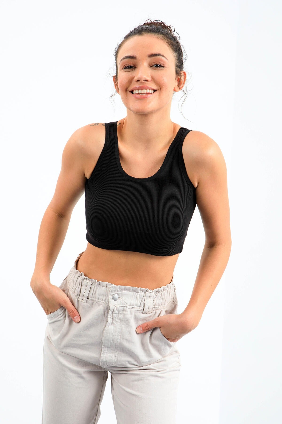 Black Basic Zero Sleeve Slim Fit U Neck Women's Crop Top Singlet - 97160