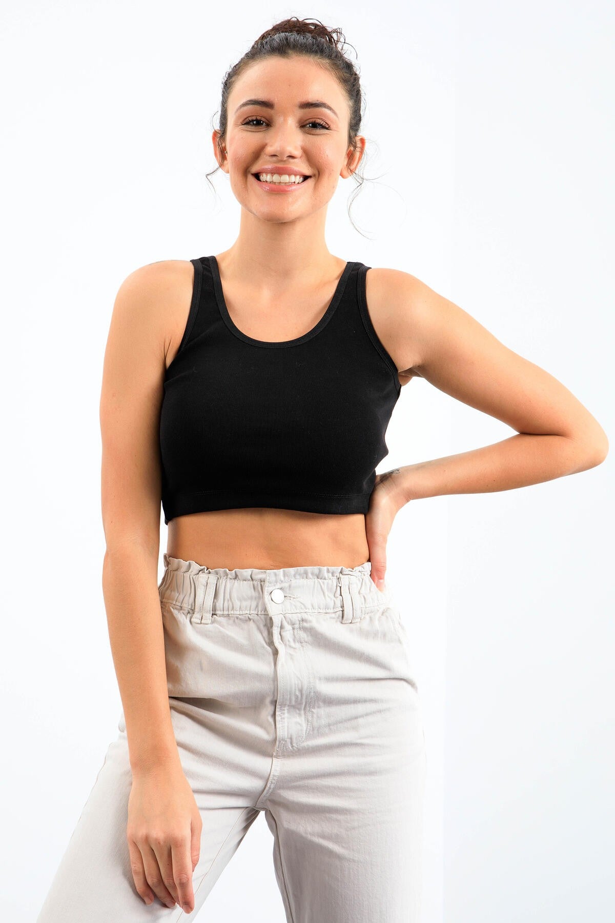 Black Basic Zero Sleeve Narrow Fit U Collar Women's Crop Top Singlet - 97162