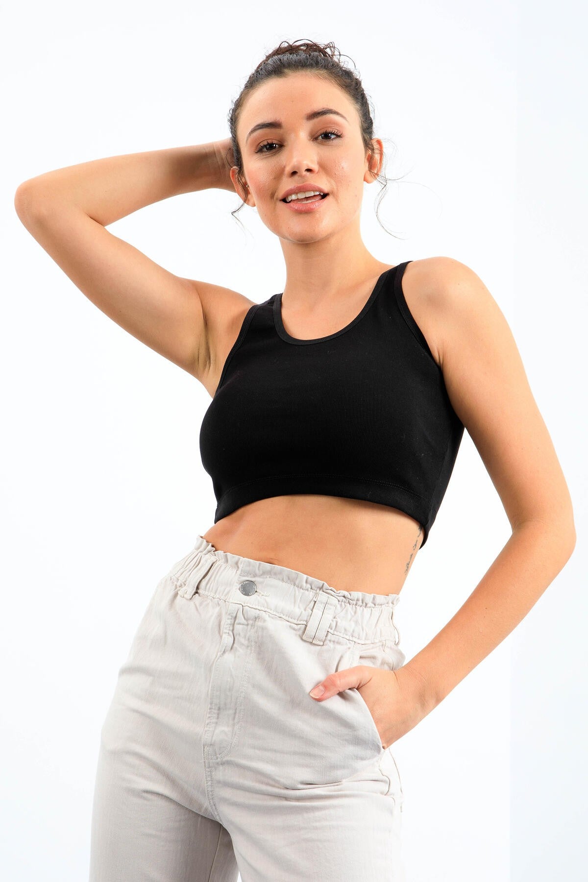 Black Basic Zero Sleeve Narrow Fit U Collar Women's Crop Top Singlet - 97162