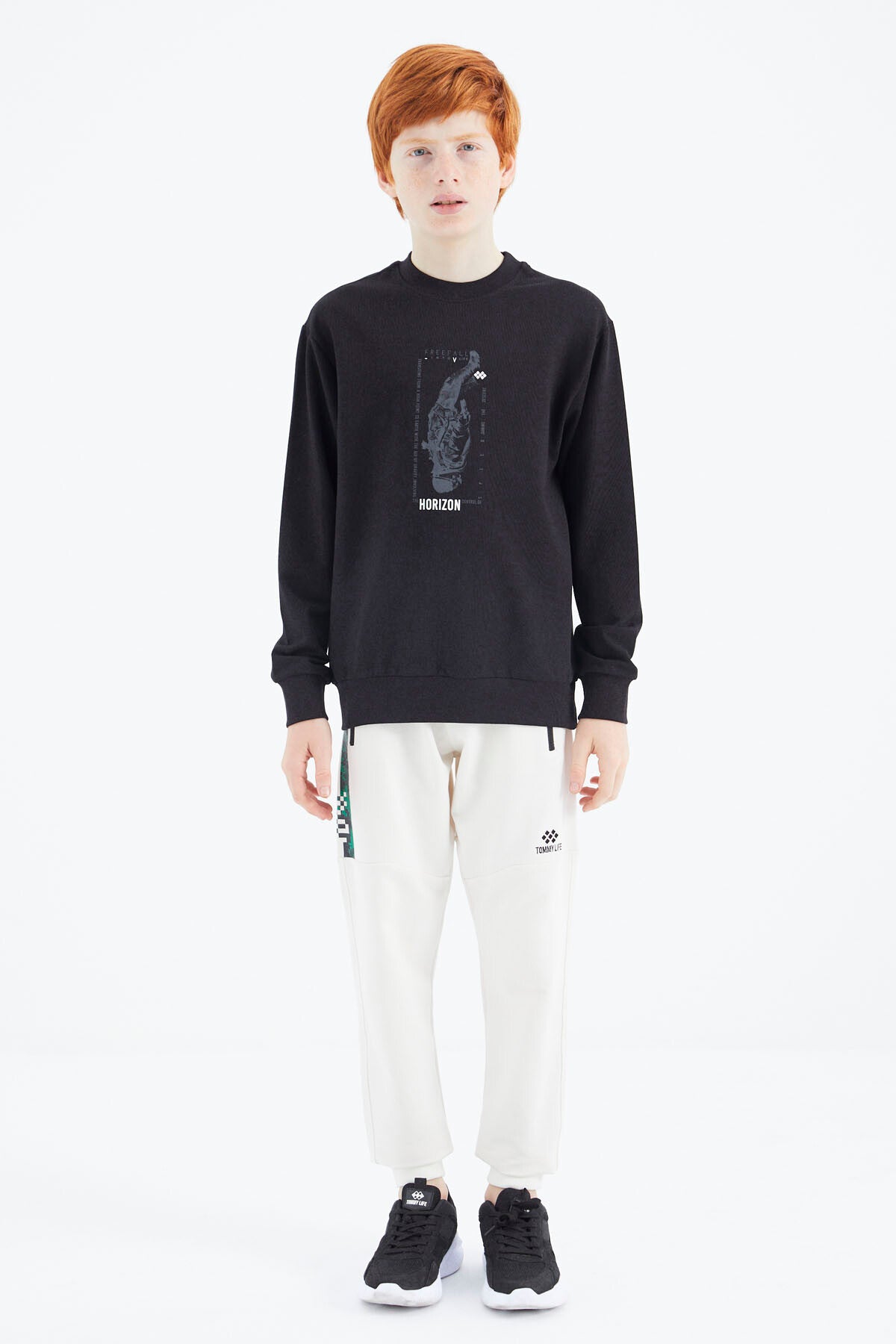 Black Printed Boys' Sweatshirt - 11174