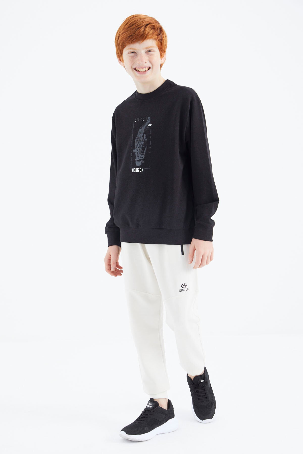 Black Printed Boys' Sweatshirt - 11174