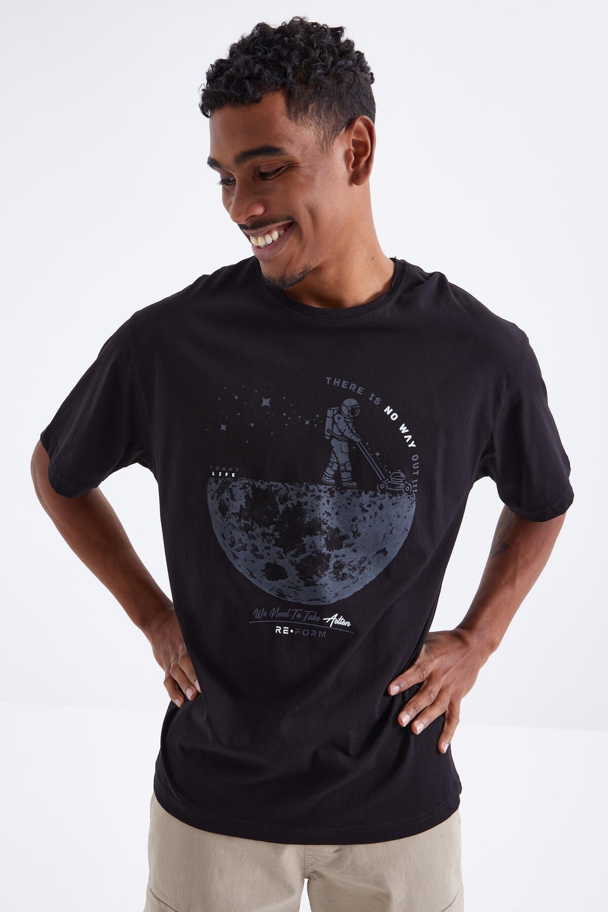 Black Printed O Collar Men's Oversize T-Shirt - 88098