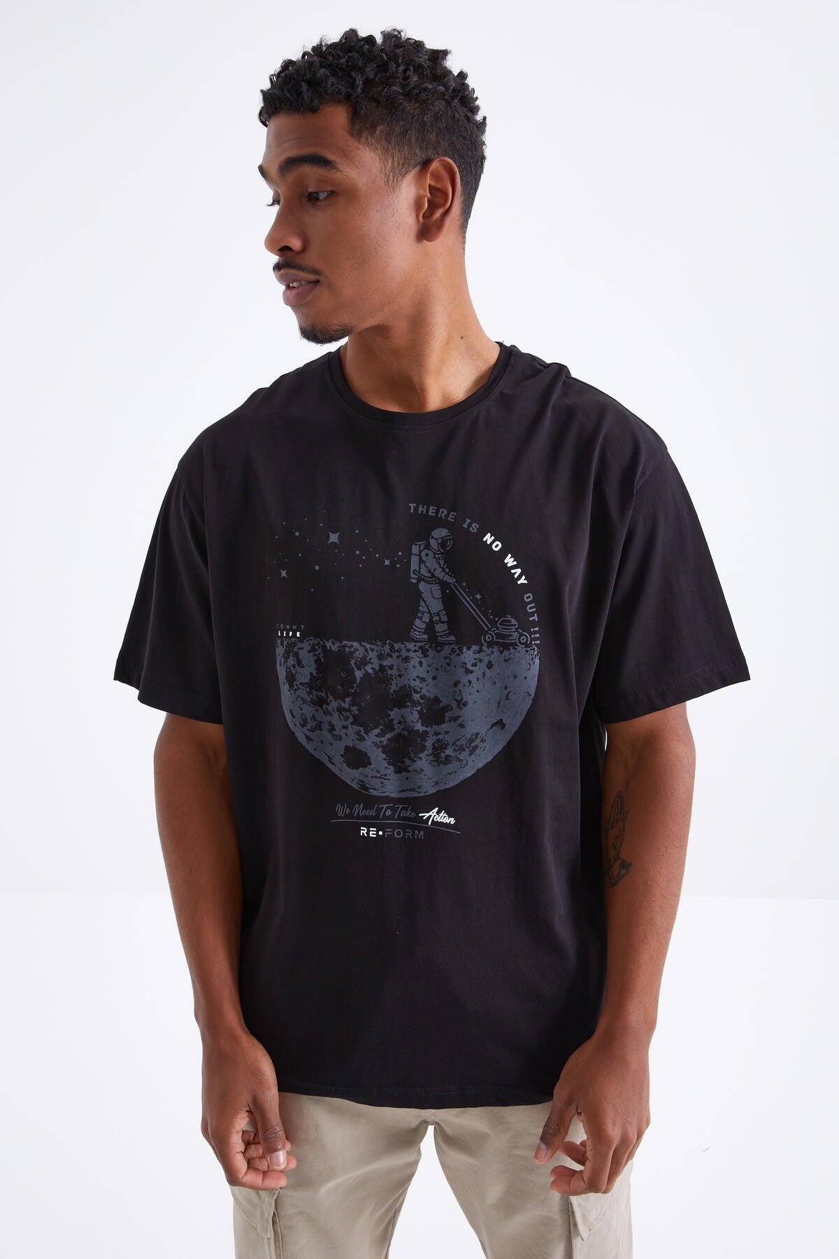 Black Printed O Collar Men's Oversize T-Shirt - 88098