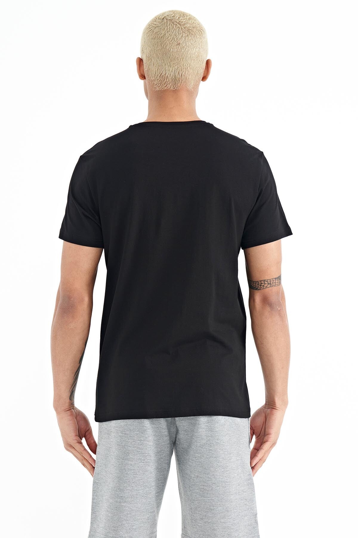 Luke Black O Collar Men's T-Shirt - 88221