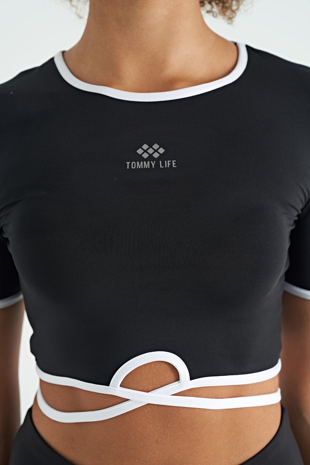 Black Waist Tie Detailed O Collar Standard Cut Diver Fabric Women's Crop T-Shirt - 97266