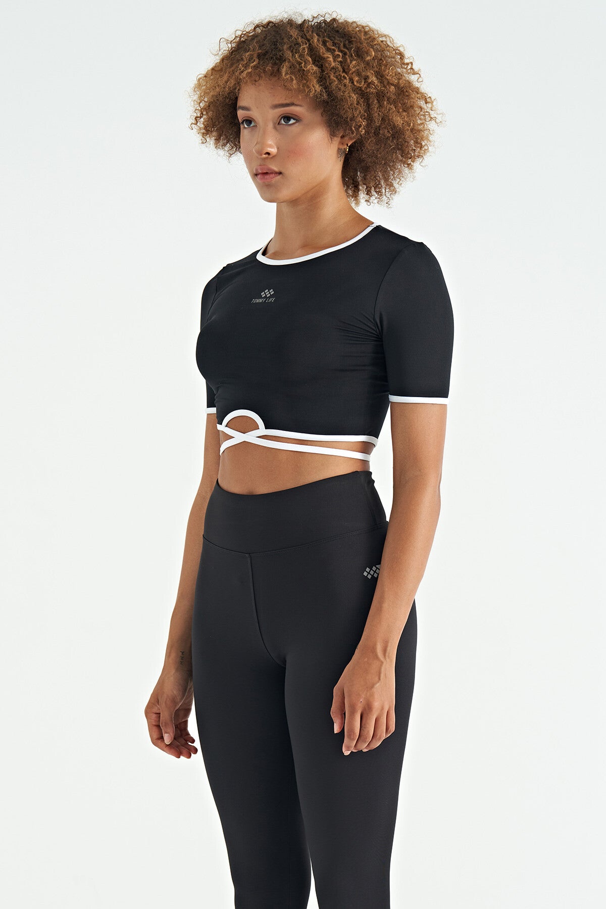 Black Waist Tie Detailed O Collar Standard Cut Diver Fabric Women's Crop T-Shirt - 97266