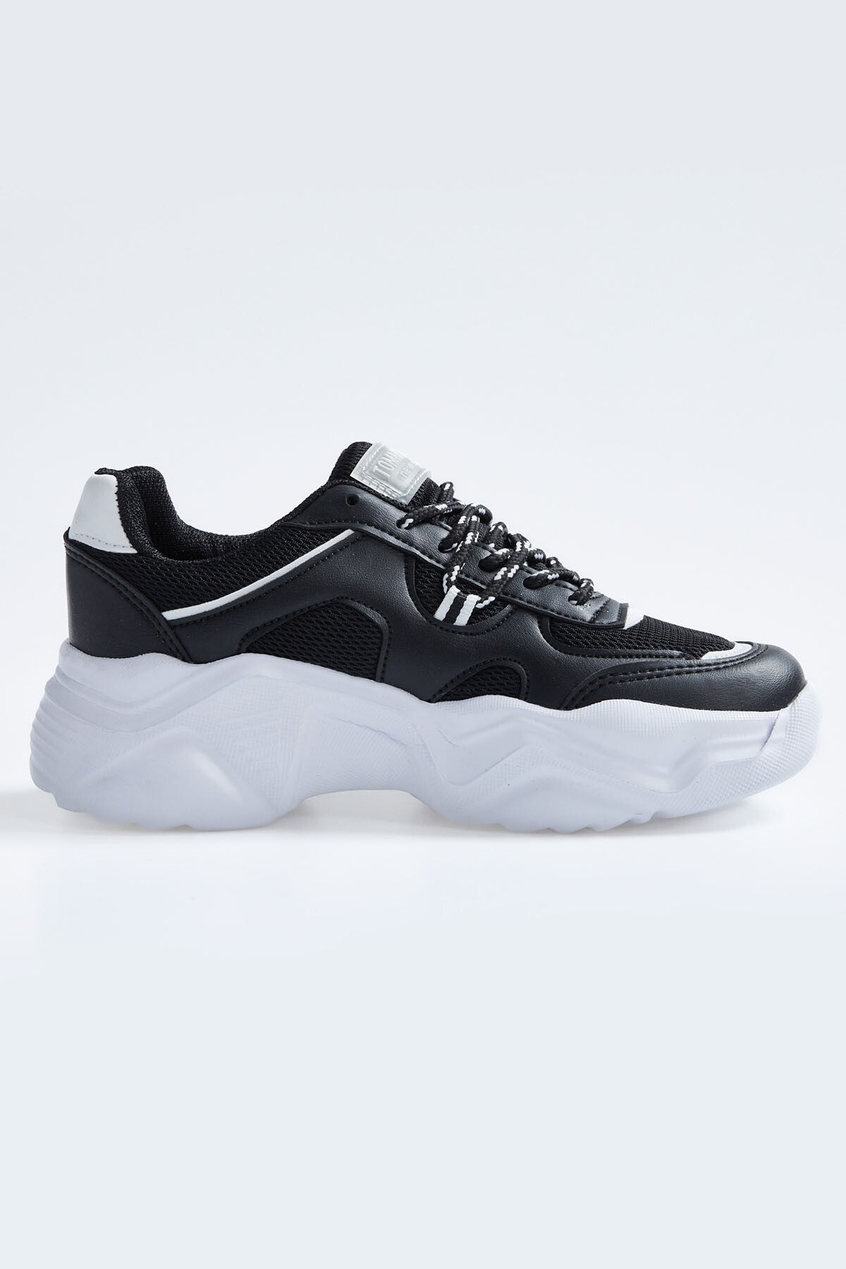 Black - White Laced High Sole File Detailed Women's Sports Shoes - 89201