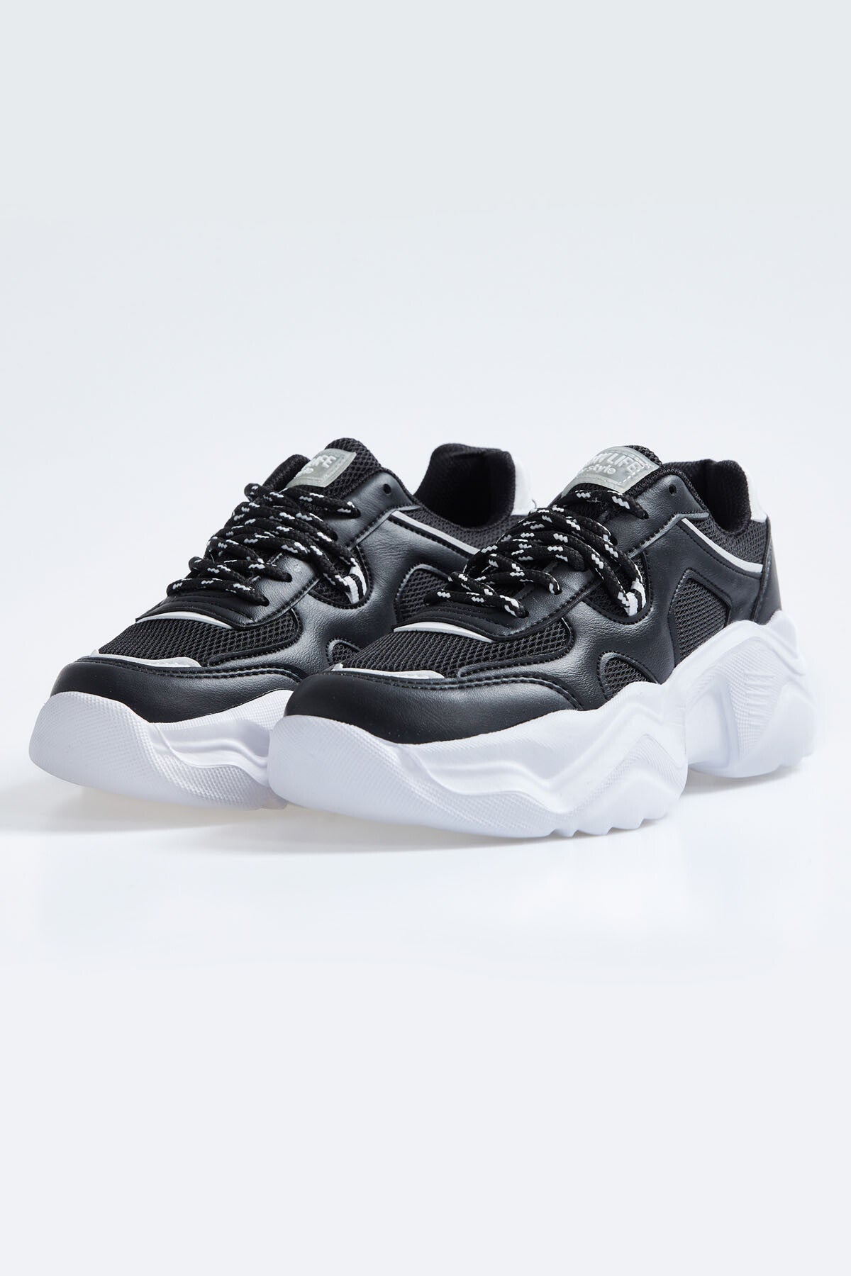 Black - White Laced High Sole File Detailed Women's Sports Shoes - 89201