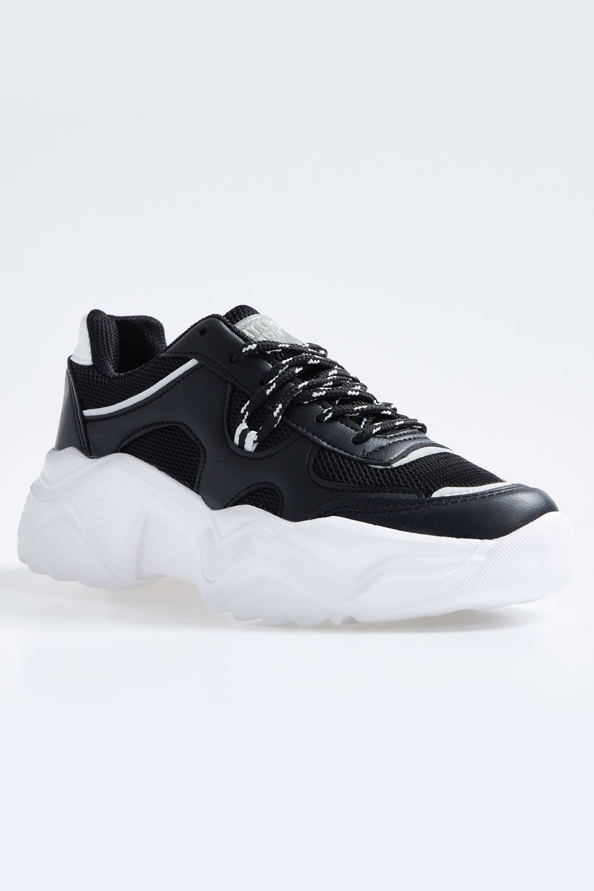 Black - White Laced High Sole File Detailed Women's Sports Shoes - 89201