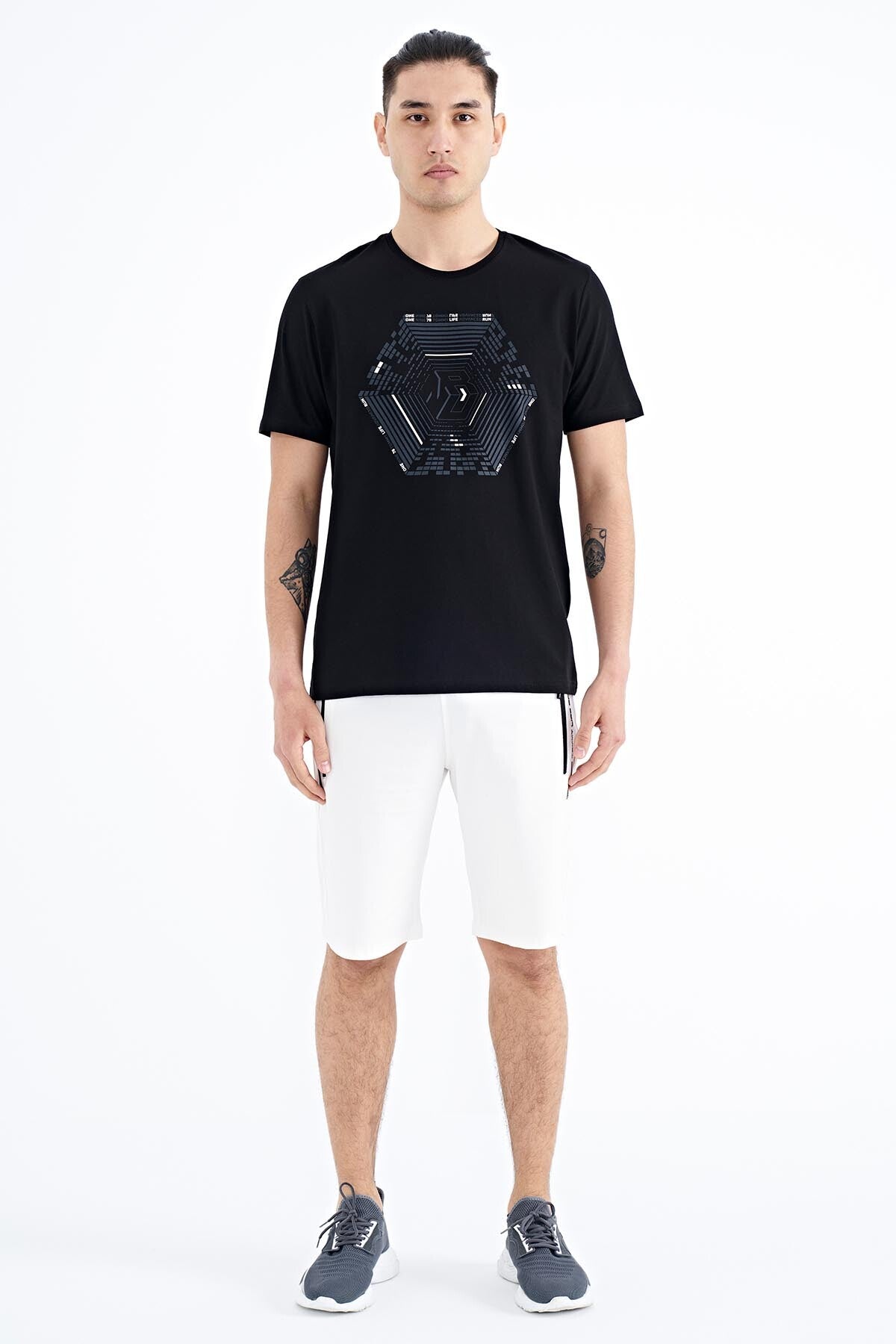 Black Pattern Printed Standard Fit Men's T-shirt - 88231