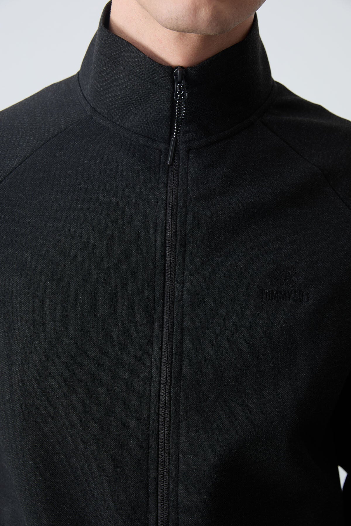 Black Stand-Up Collar Two-Tone Comfortable Fit Classic Hem Men's Tracksuit Set - 85113