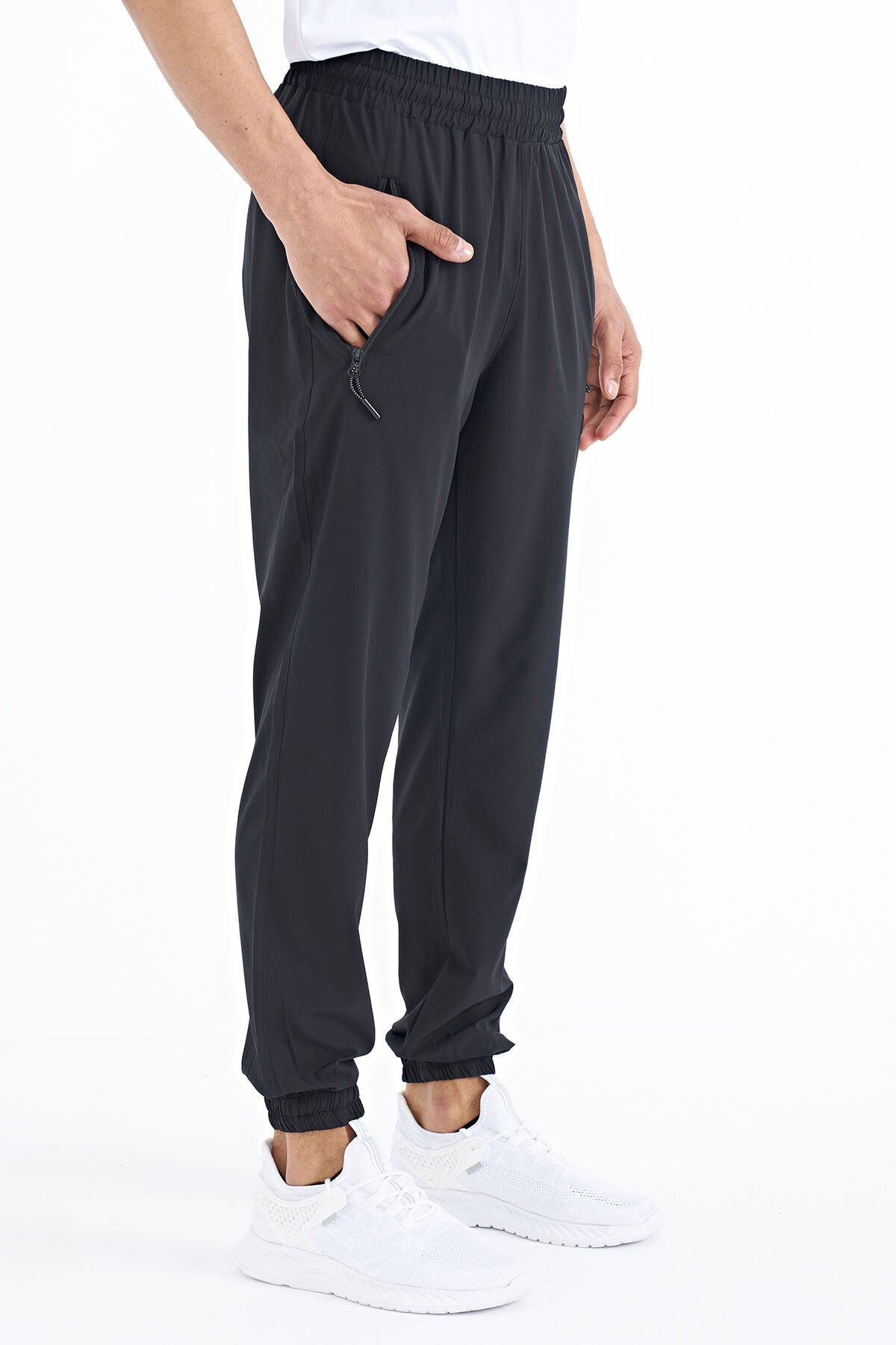 Black Men's Basic Pocketed Laced Comfortable Elastic Cuff Tracksuit Bottom - 84826