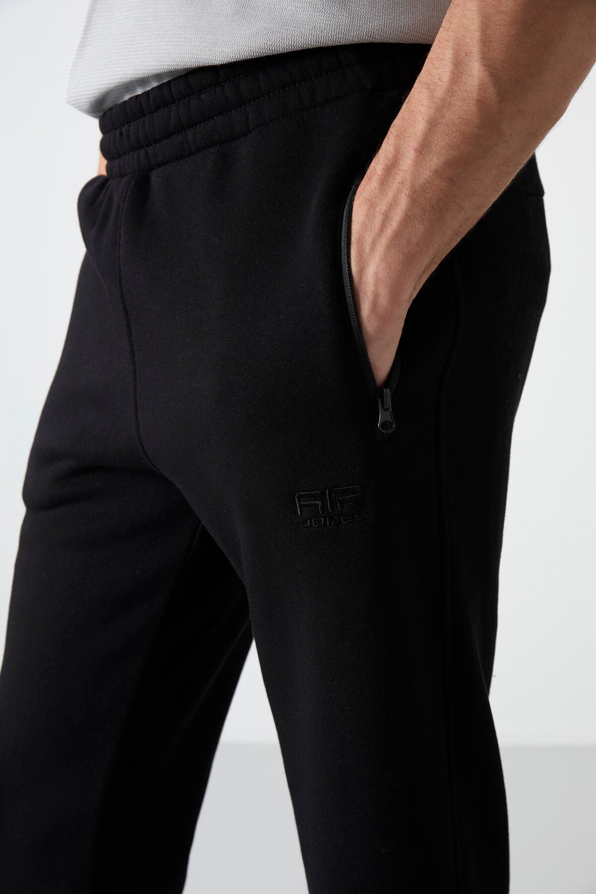 Carlo Black Quilted Men's Tracksuit Bottom - 84942