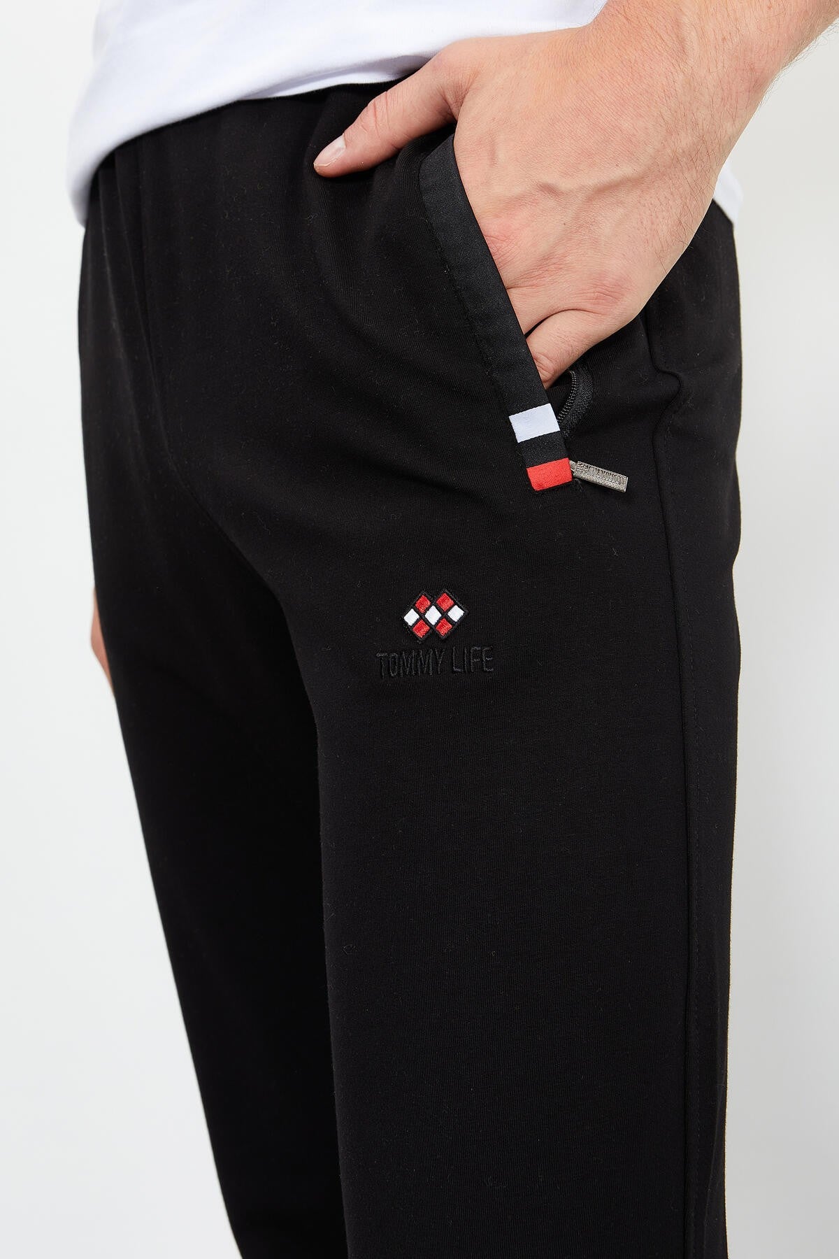 Black Zippered Pocket Straight Leg Classic Hem Men's Tracksuit Bottom - 84649