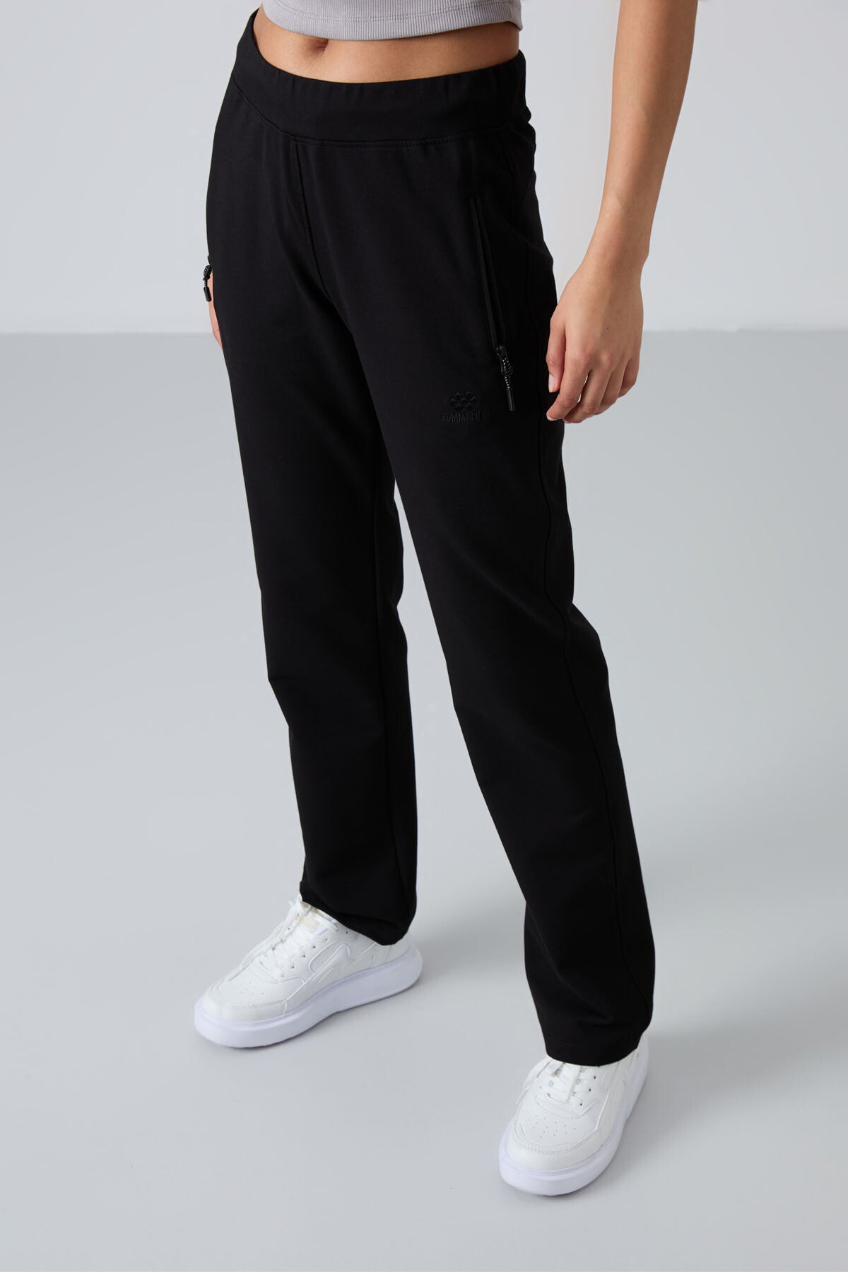 Black Zippered Pocket Comfort Fit Classic Hem Women's Tracksuit Bottom - 94195
