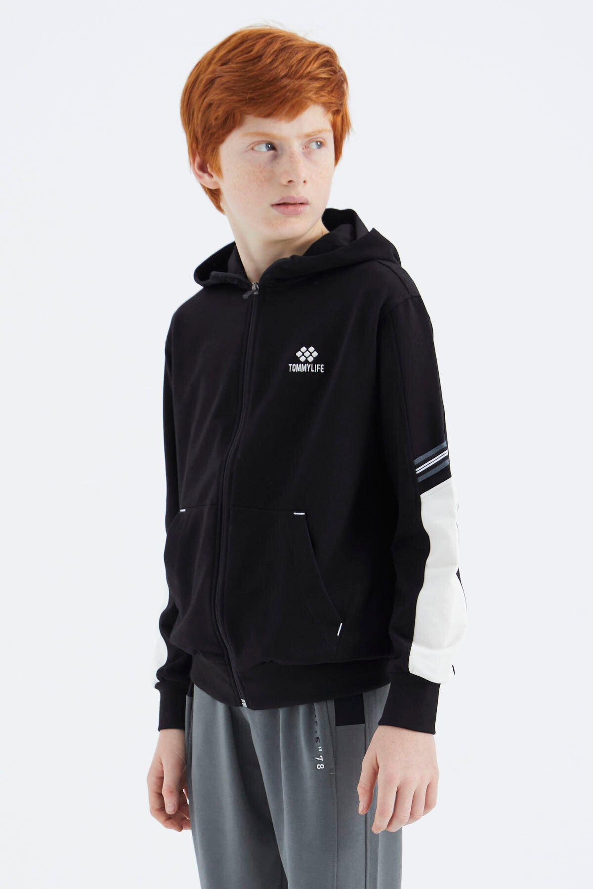 Black Zippered Boys' Sweatshirt - 11180