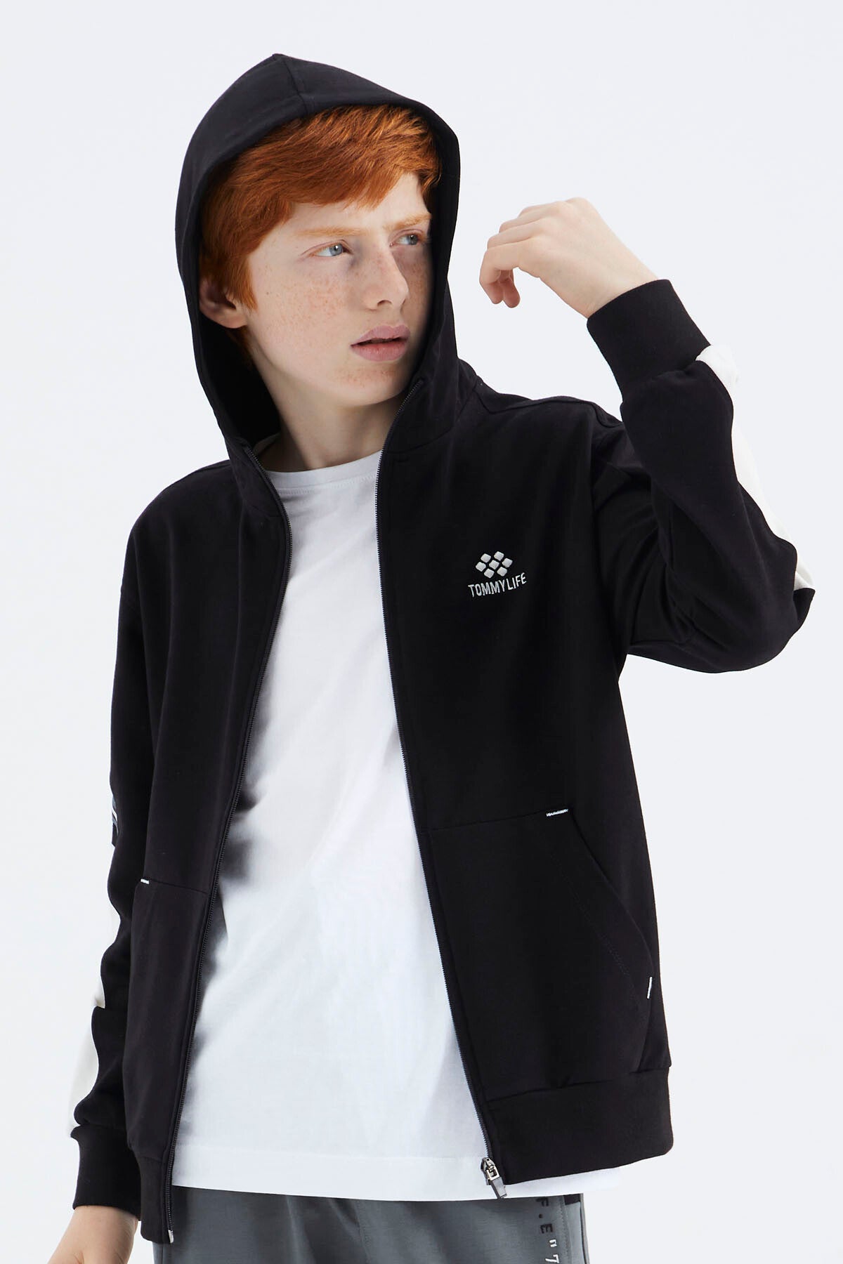 Black Zippered Boys' Sweatshirt - 11180