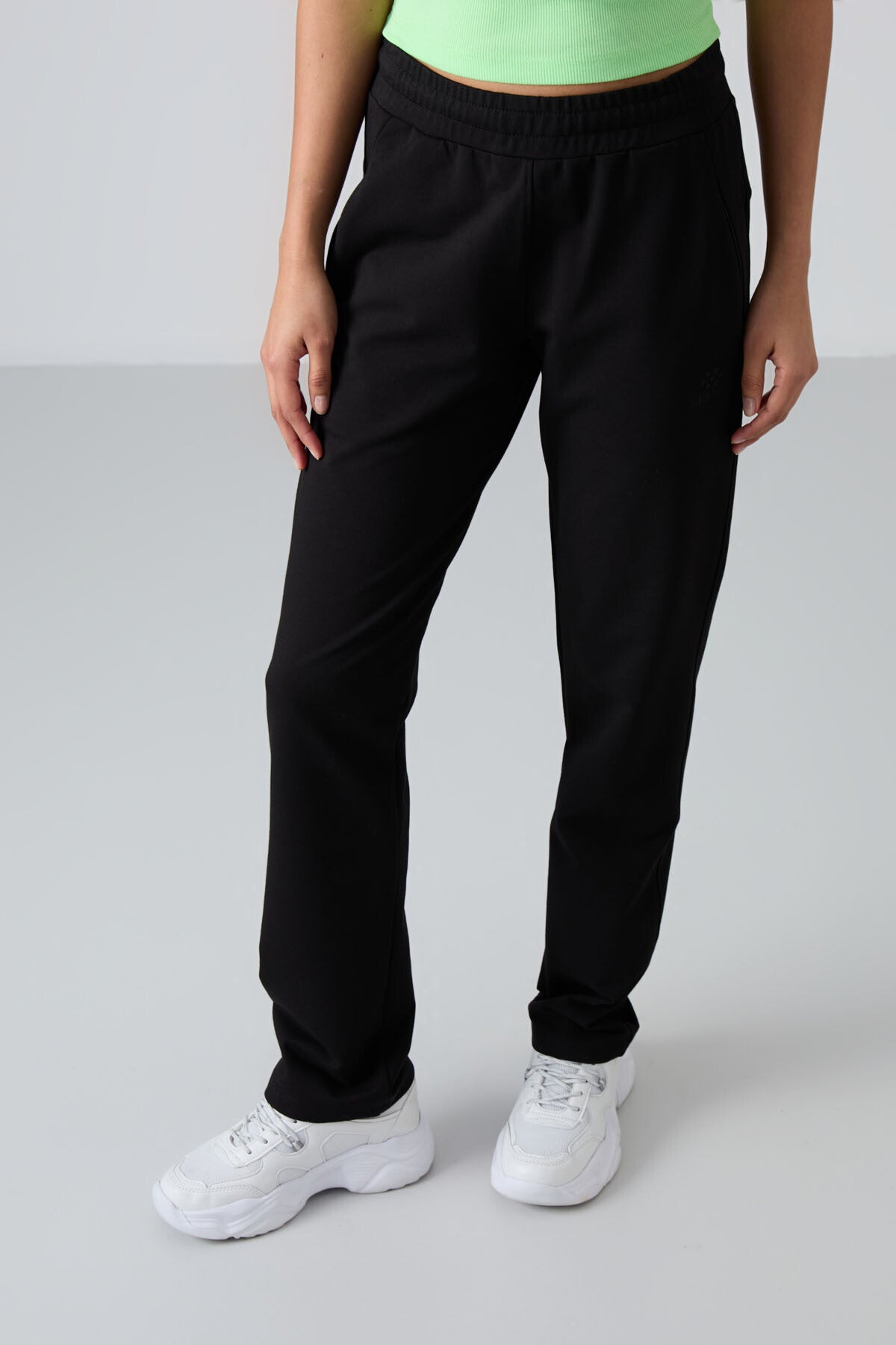Black Hidden Zipper Pocket Comfort Fit Classic Hem Women's Tracksuit Bottom - 94148