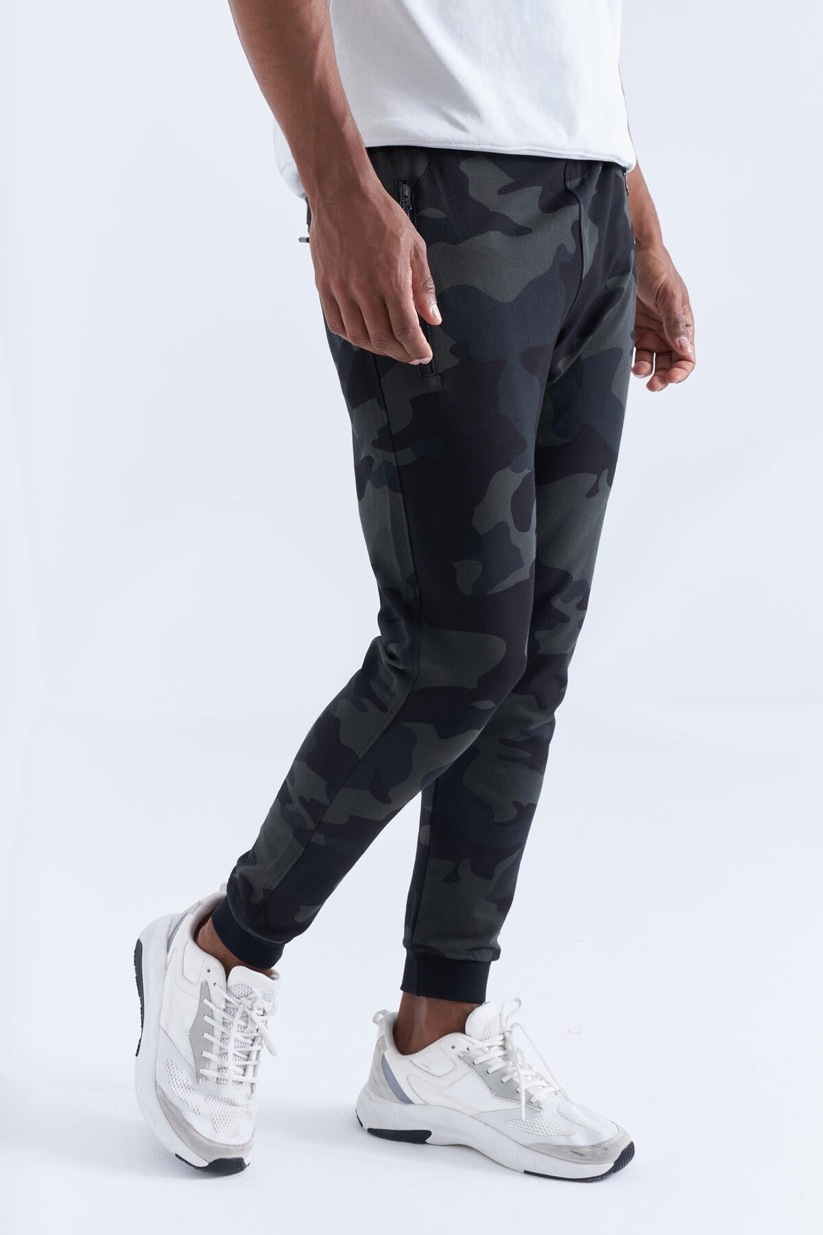 Black Shadow Camouflage Pattern Slim Fit Jogger Men's Tracksuit Bottom - 84754