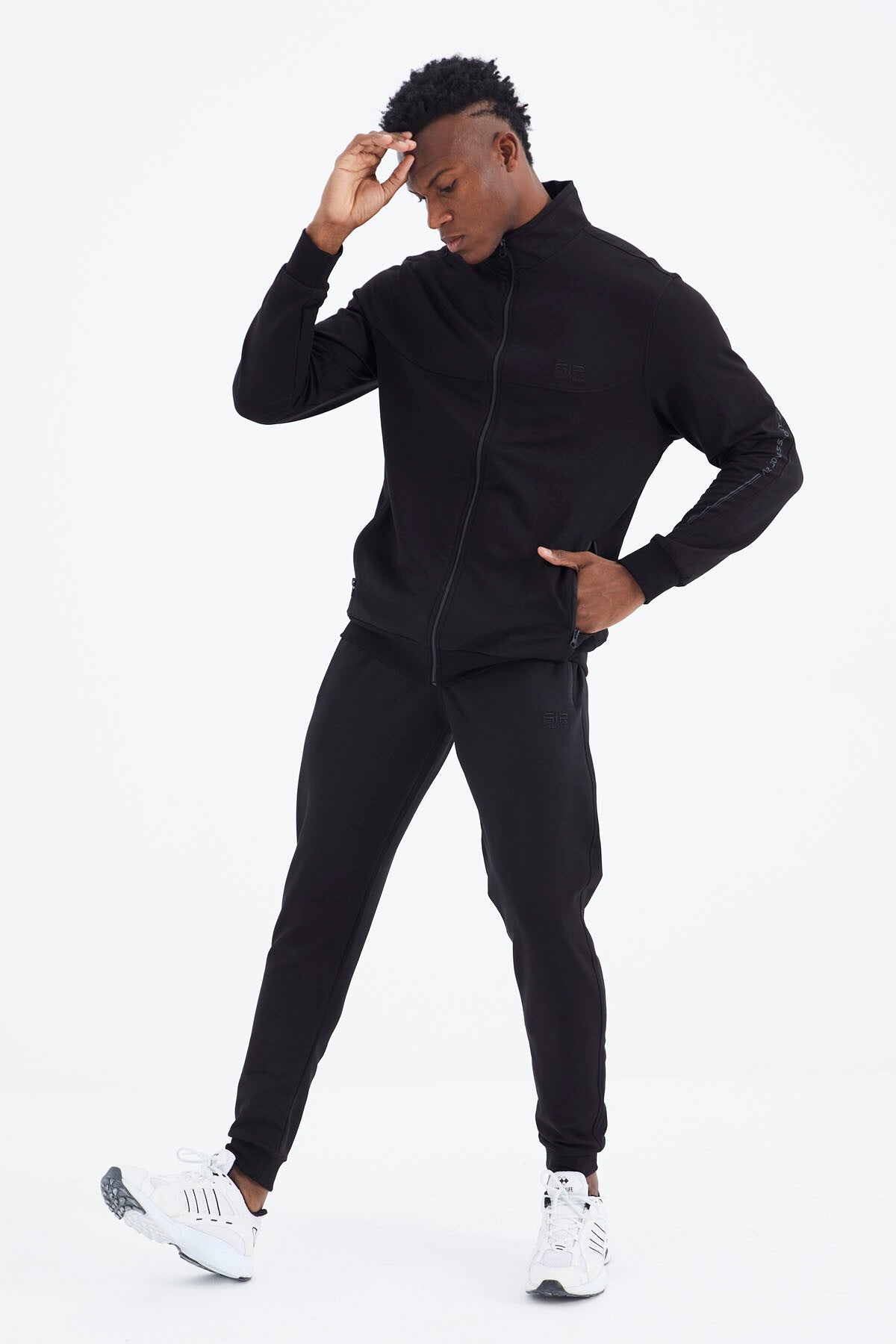 Igor Black Standard Mold Tracksuit Set - 85229