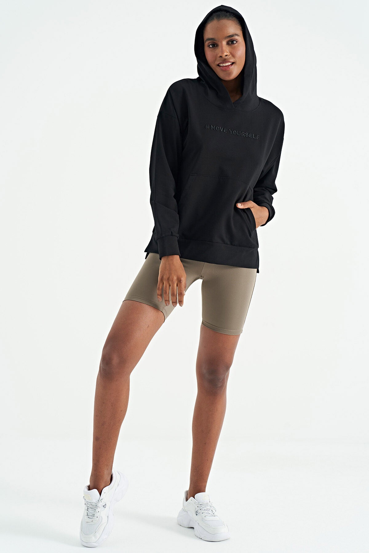 Black Women's Hooded Kangaroo Pocket Oversize Sweatshirt - 97161