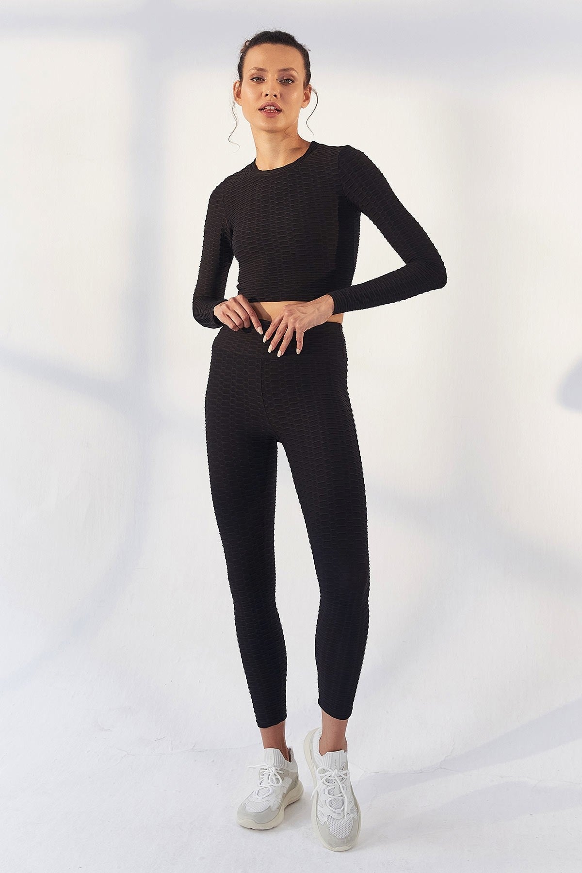 Black Self-Patterned O Collar Long Sleeve Women's Crop Top T-Shirt - 97153