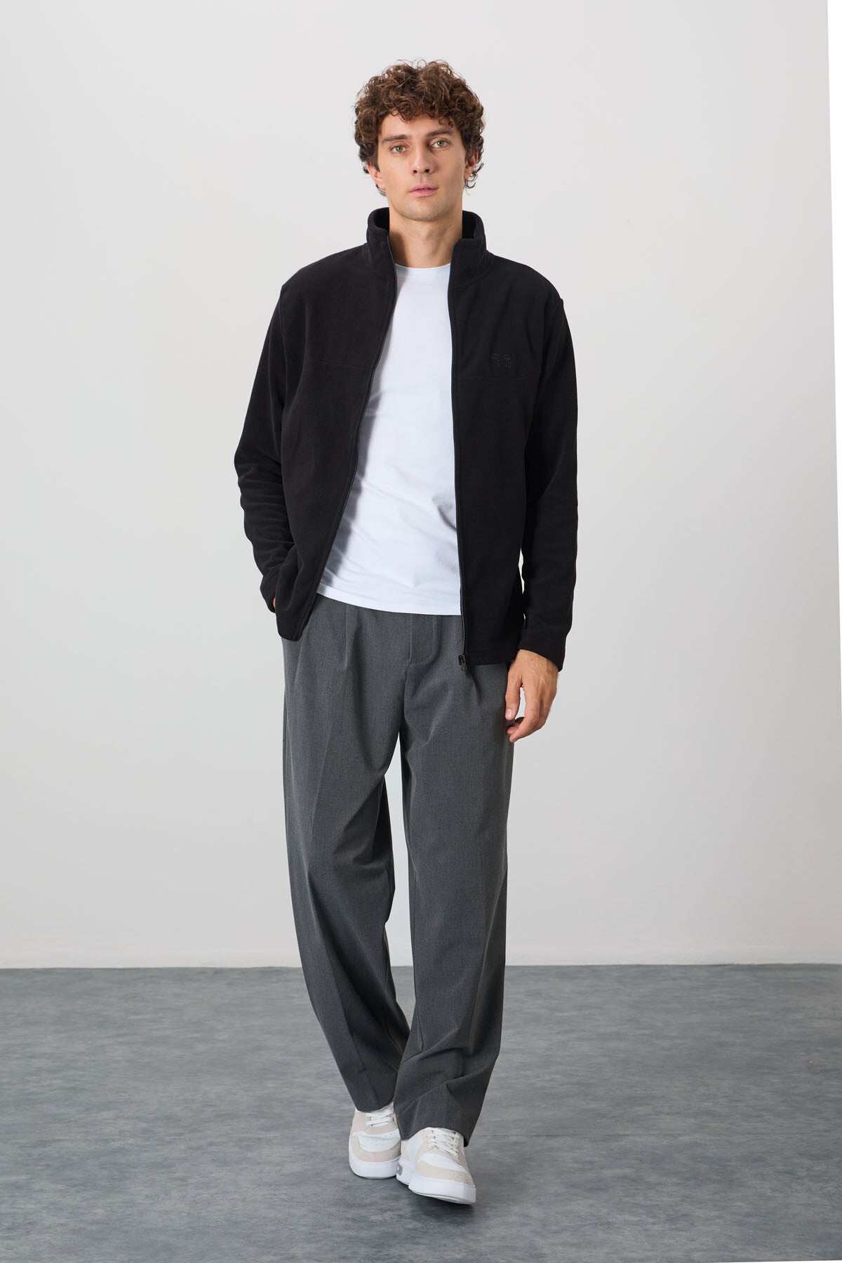 Hardy Black Standard Mold Polar Men's Sweatshirt - 88299