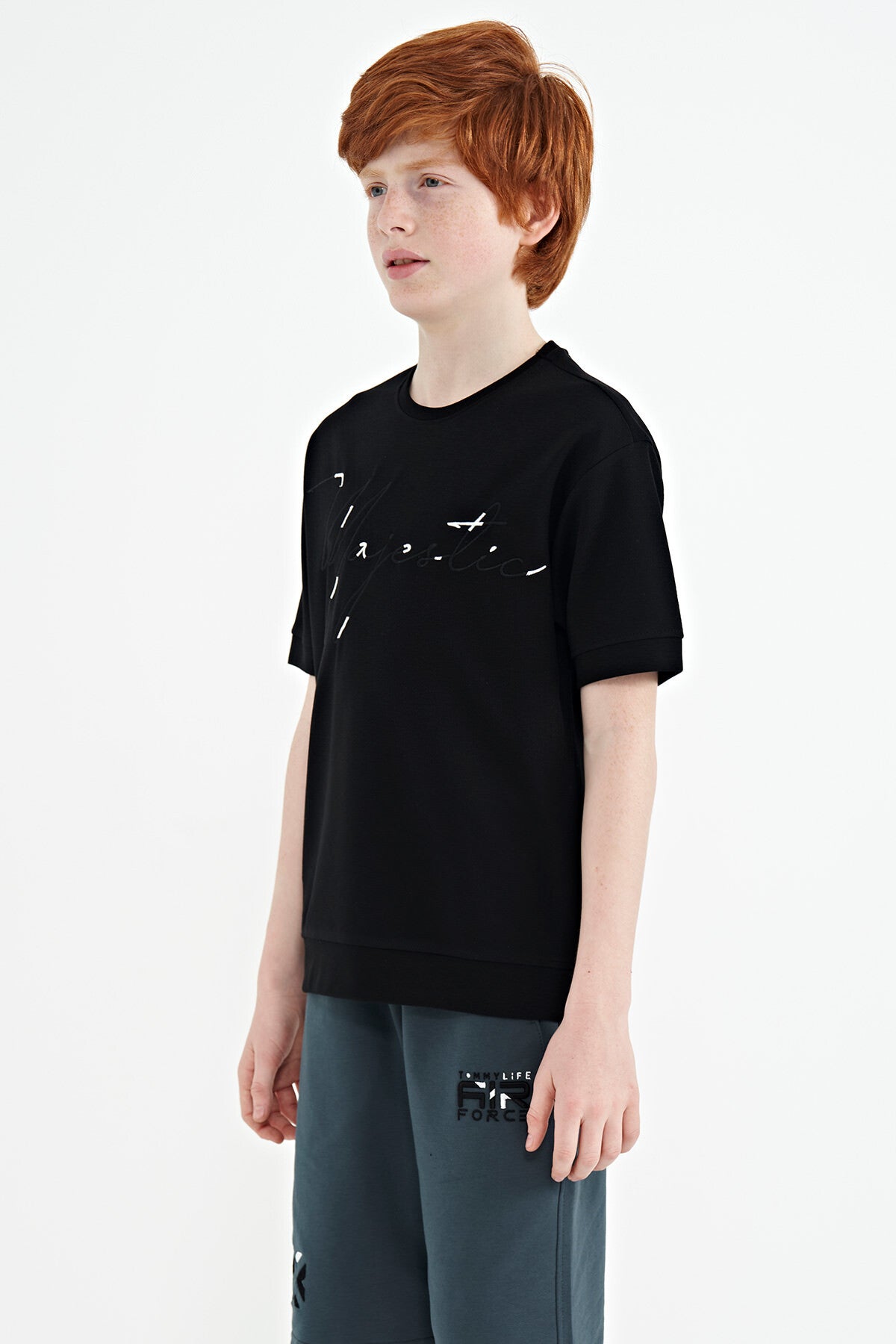 Black Front Embroidered O Collar Oversize Boys T-Shirt - 11147