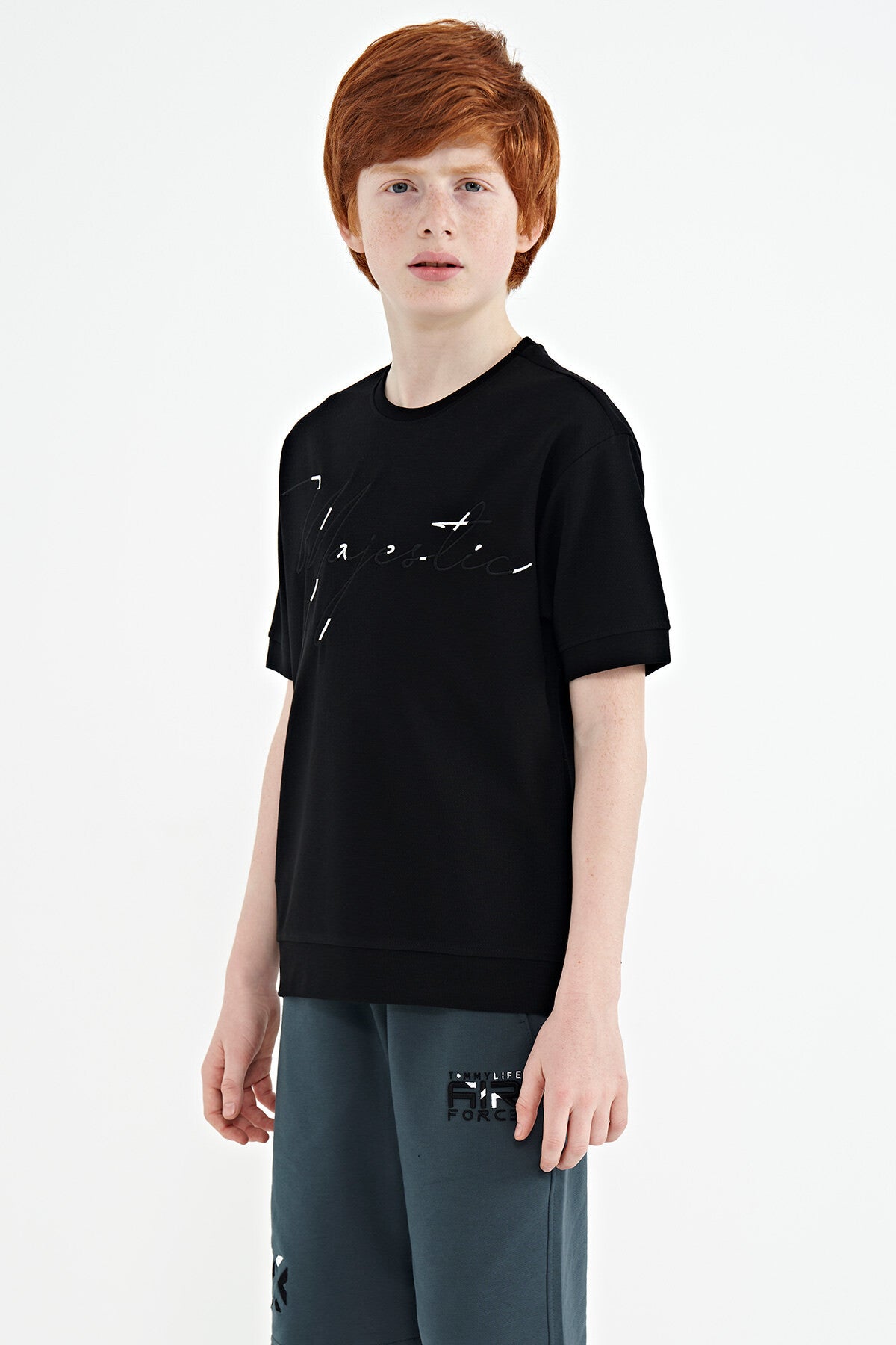 Black Front Embroidered O Collar Oversize Boys T-Shirt - 11147