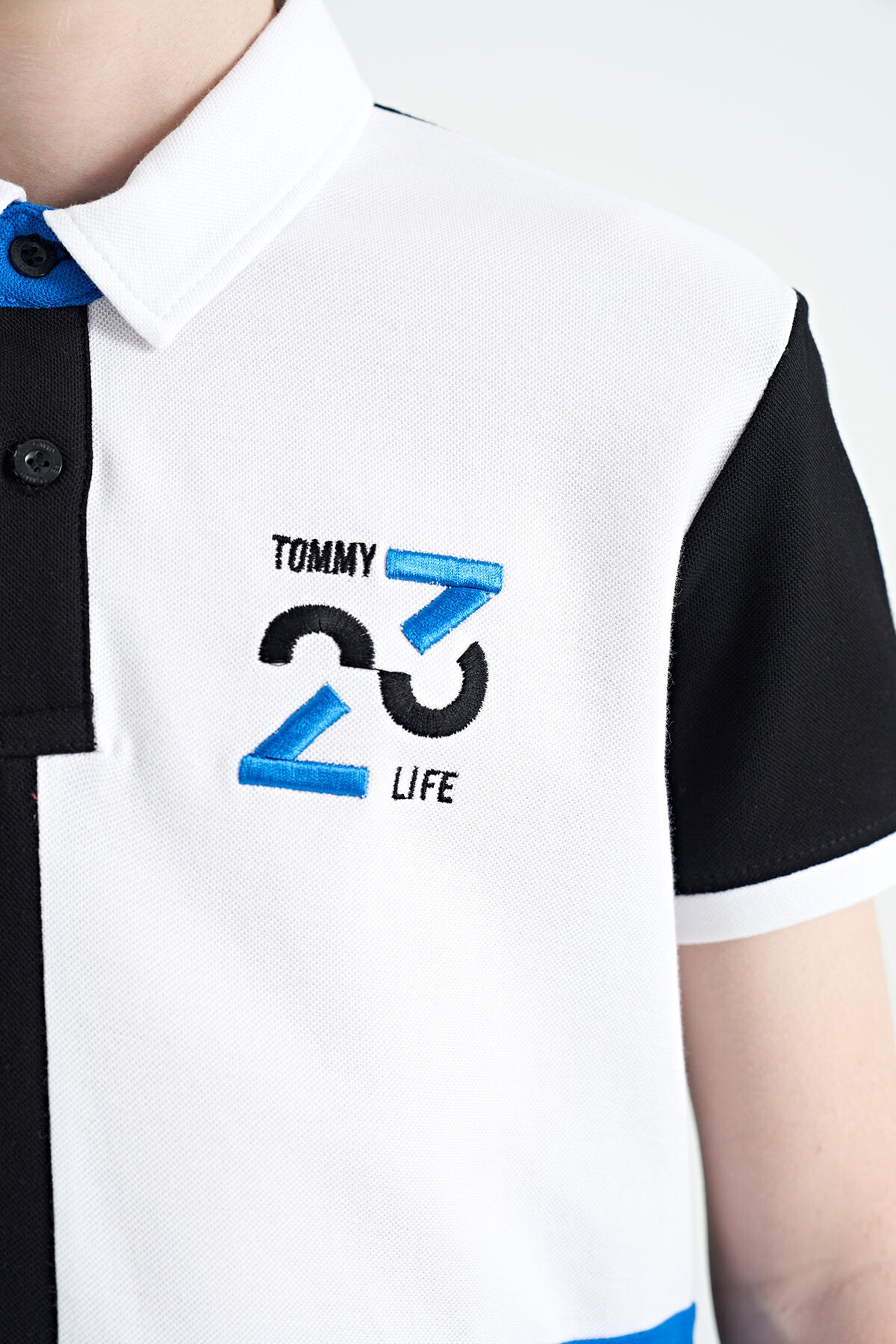 Black Color Block Embroidered Detailed Standard Pattern Polo Collar Boys T-Shirt - 11108