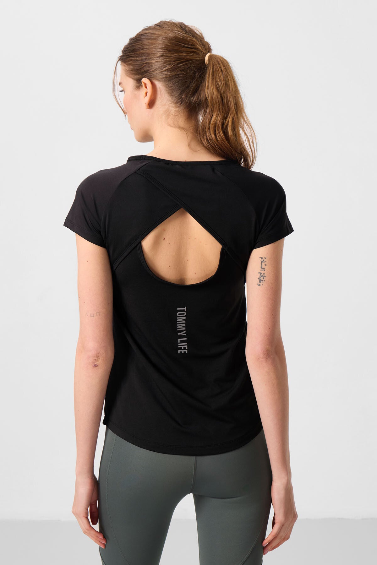 Black Back Window Short Sleeve Standard Fit O Collar Women's T-Shirt - 97101
