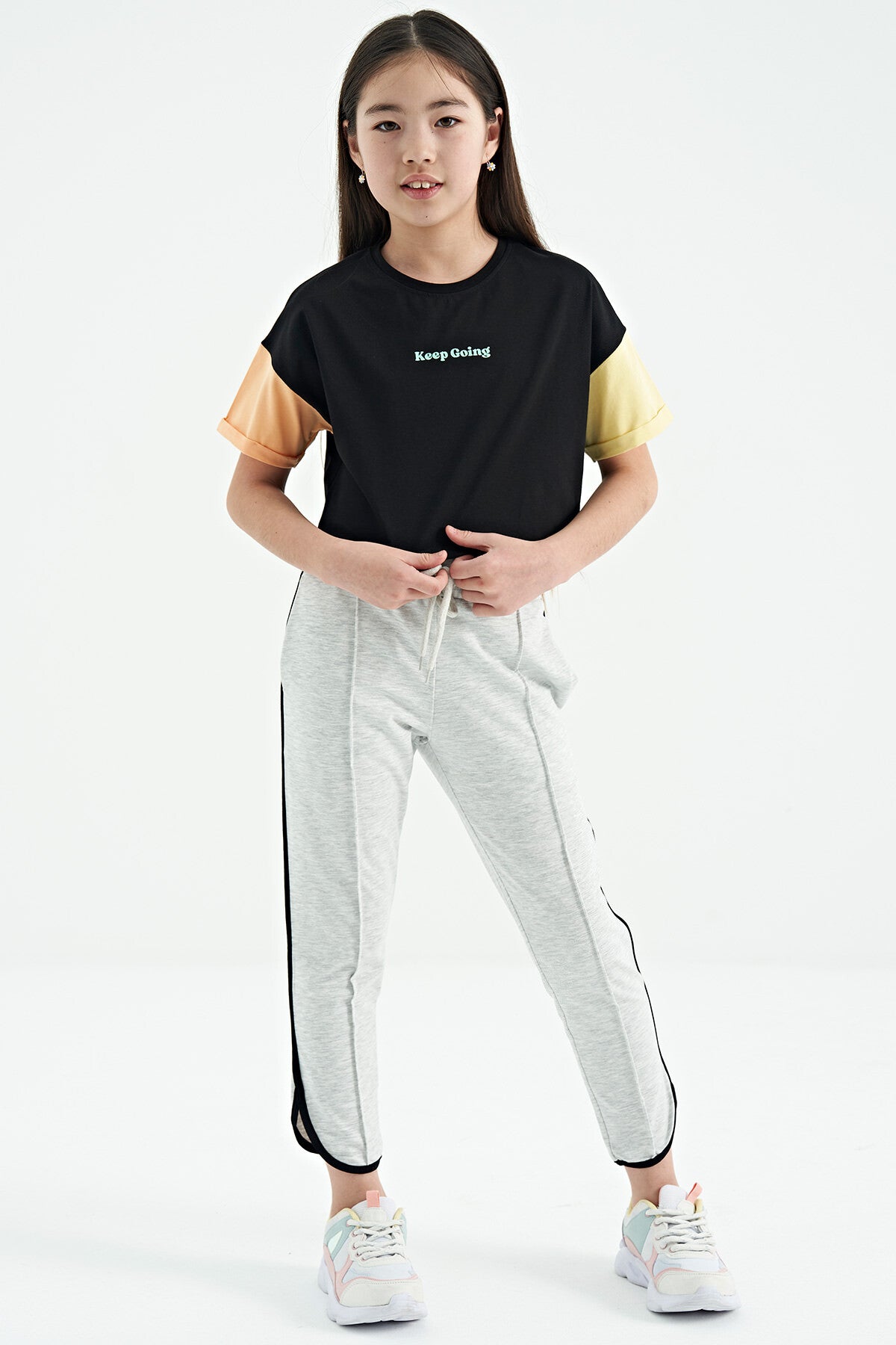Black Print O Collar Low Shoulder Oversize Girls T-Shirt - 75130