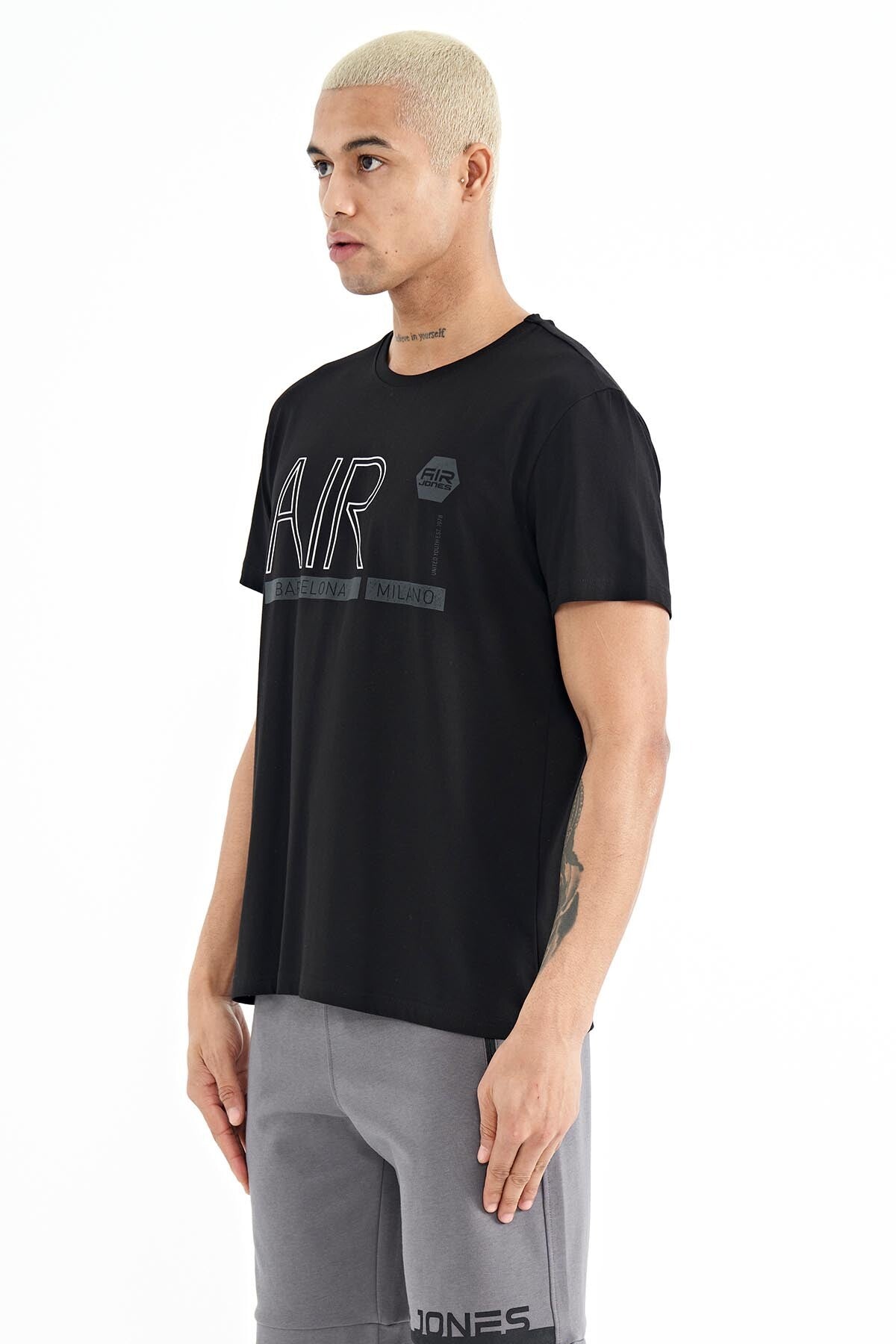Conan Black Standard Fit Men's T-Shirt - 88209