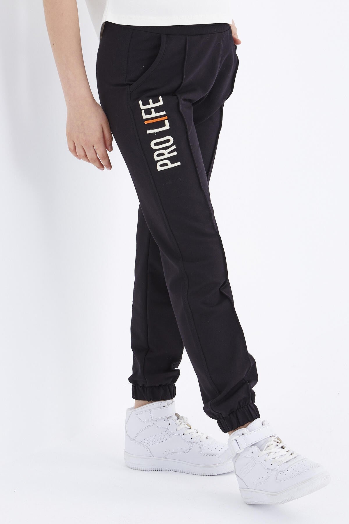 Black Embroidered Laced Standard Fit Elastic Cuff Girls' Tracksuit Bottom - 75050