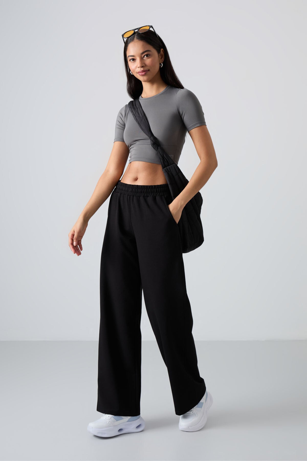 Black High Waist Comfort Fit Wide Leg Women's Tracksuit Bottom - 94567