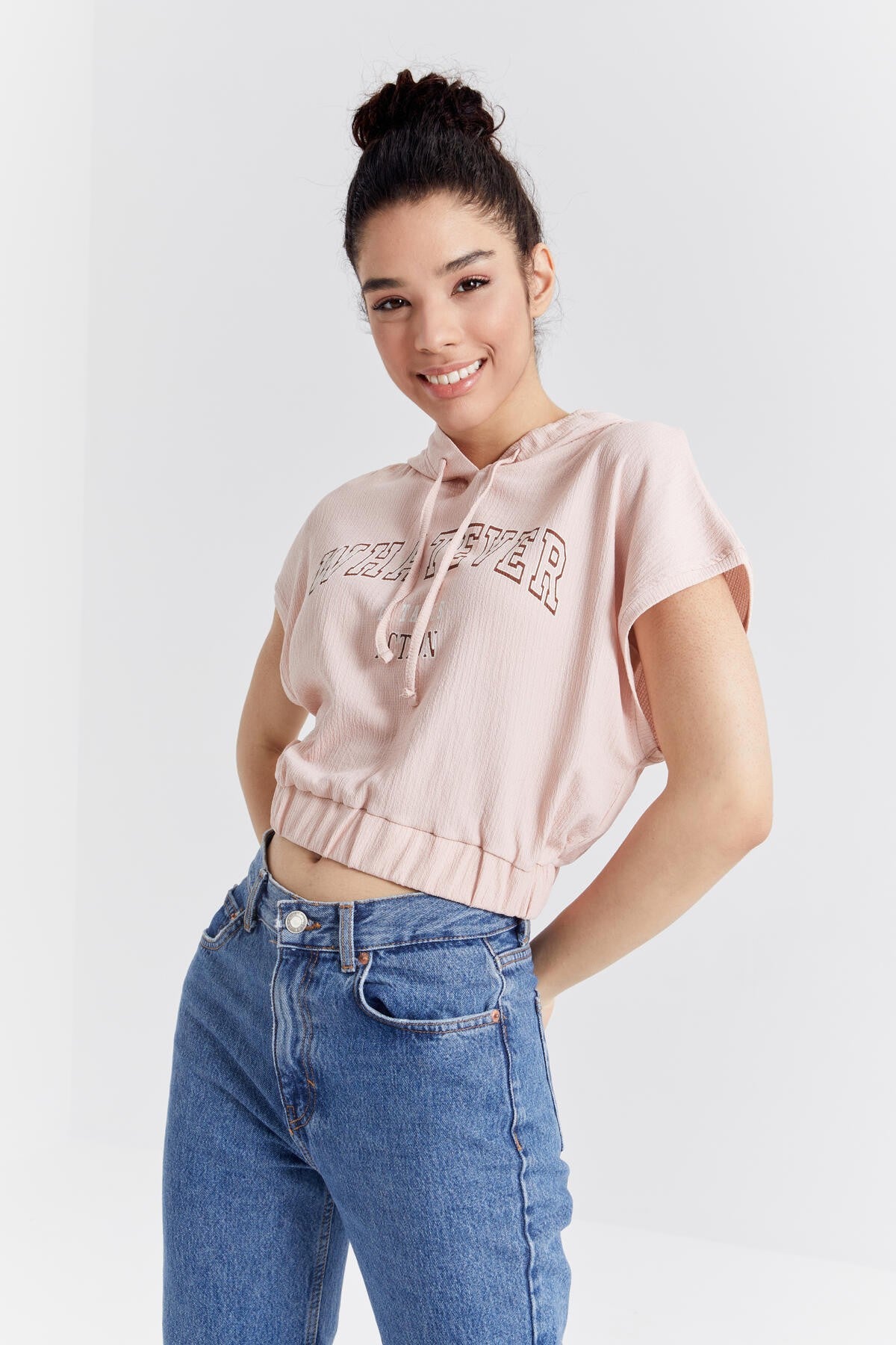 Salmon Hooded Letter Print Elastic Waist Crinkle Fabric Women's Crop Top T-Shirt - 97230