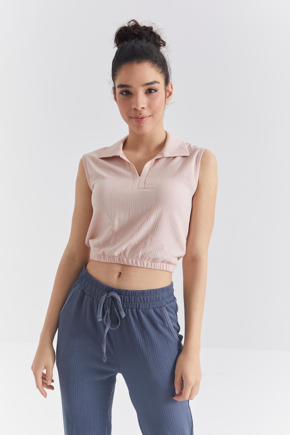 Salmon Polo Collar Ribbed Elastane Crepe Fabric Women's Crop Top T-Shirt - 97223