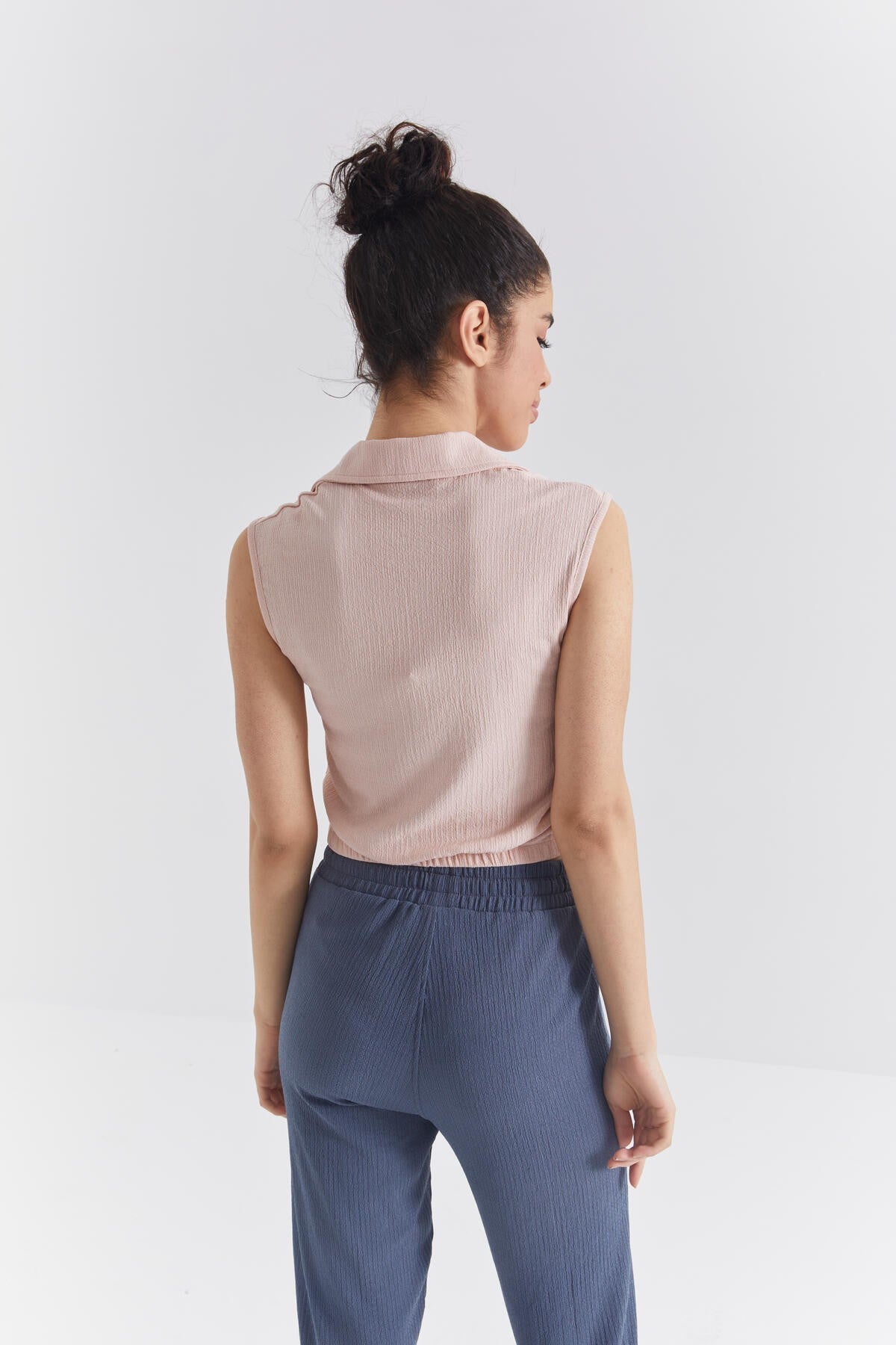 Salmon Polo Collar Ribbed Elastane Crepe Fabric Women's Crop Top T-Shirt - 97223