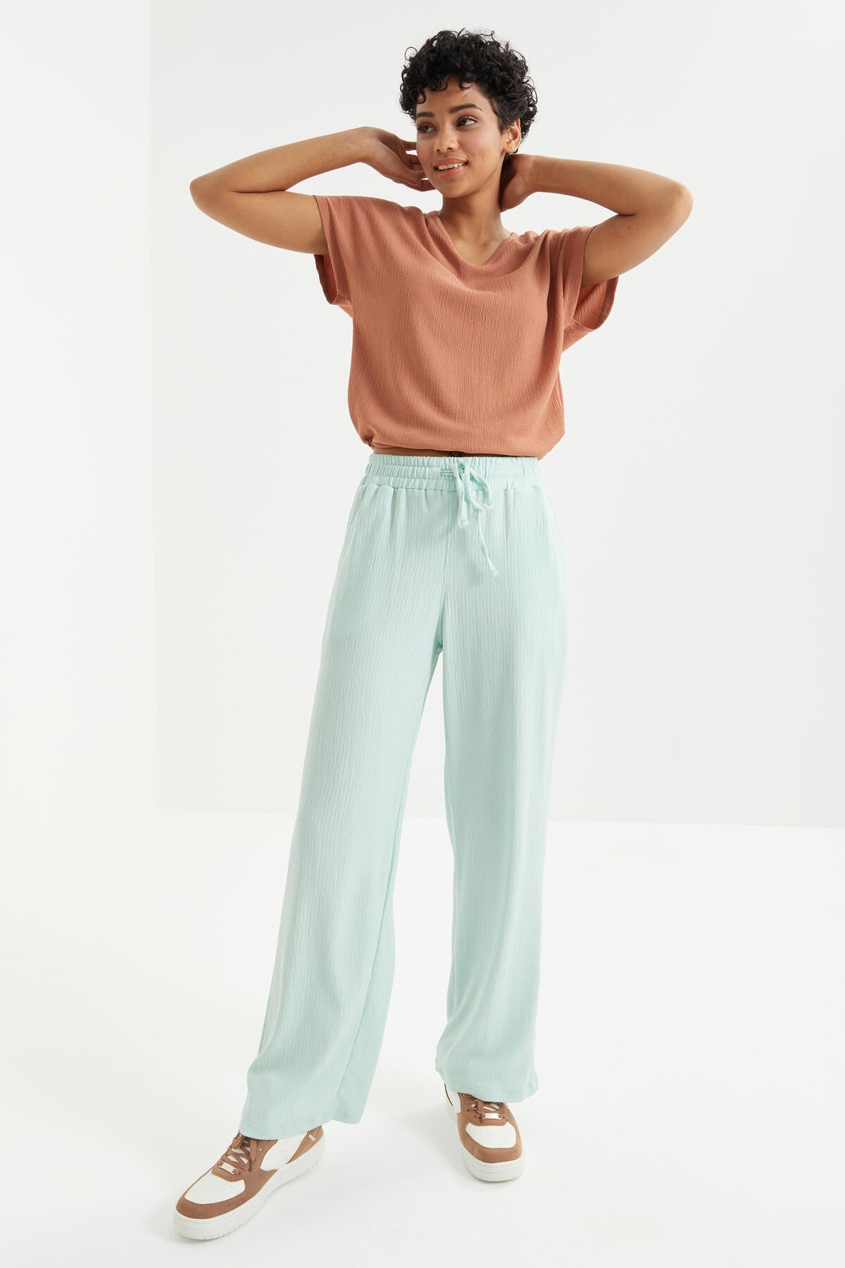 Mint Green Waist-Gathered Laced Classic Hem Crepe Fabric Women's Tracksuit Bottom - 94619