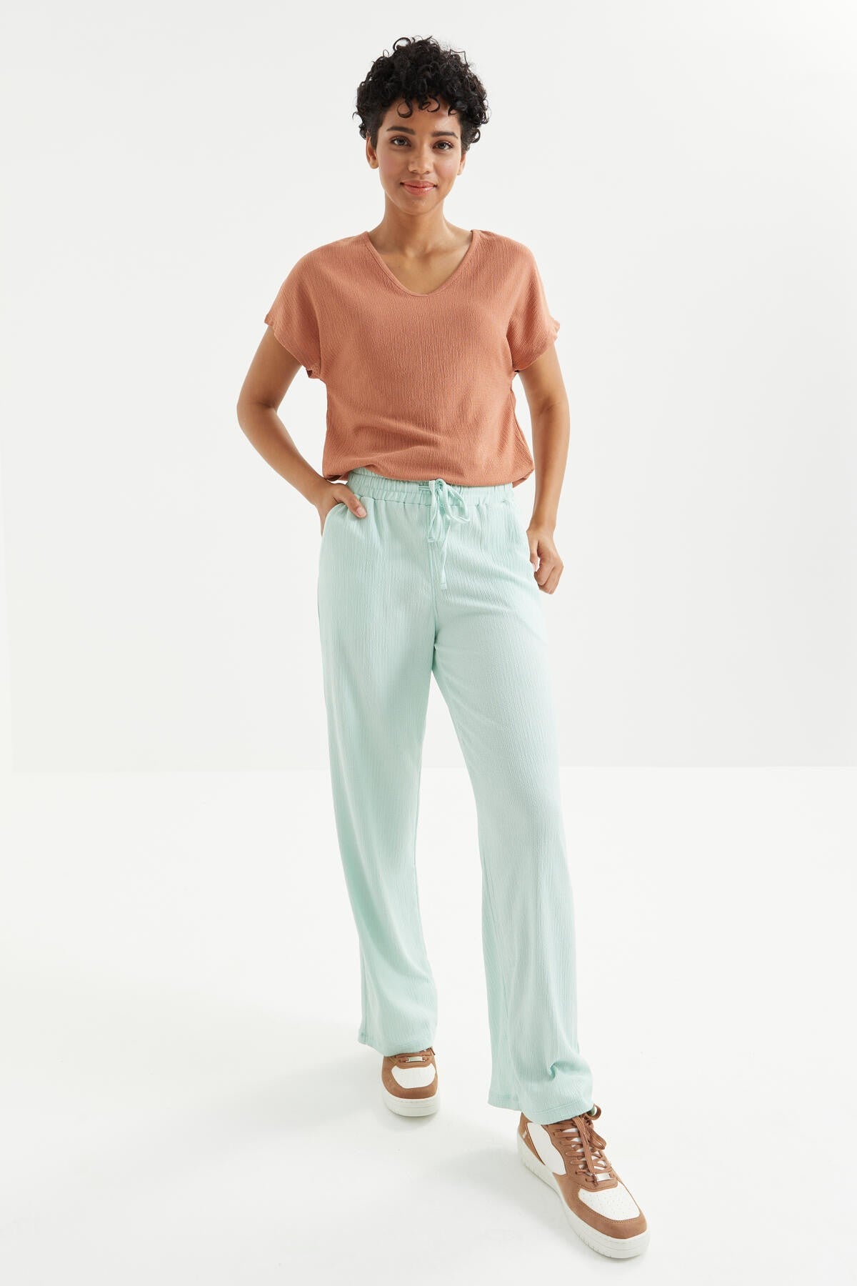 Mint Green Waist-Gathered Laced Classic Hem Crepe Fabric Women's Tracksuit Bottom - 94619
