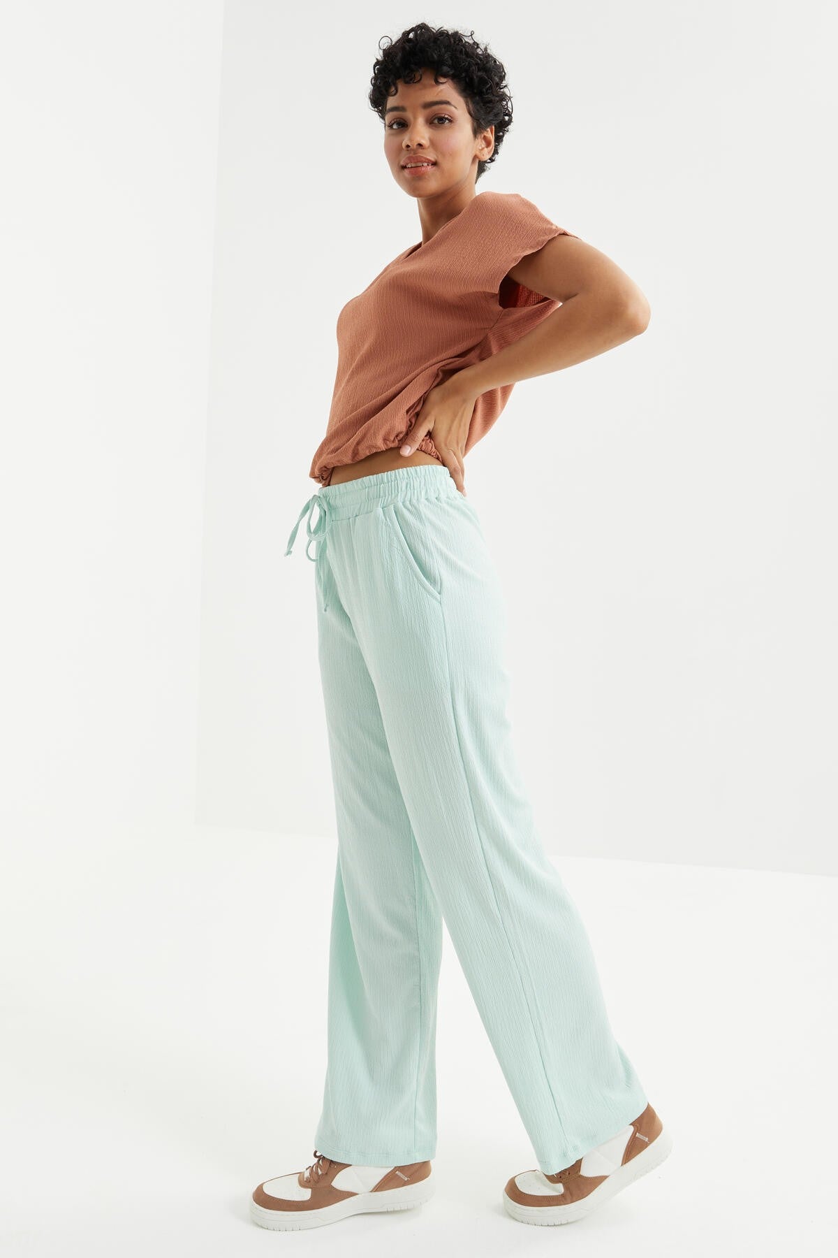 Mint Green Waist-Gathered Laced Classic Hem Crepe Fabric Women's Tracksuit Bottom - 94619