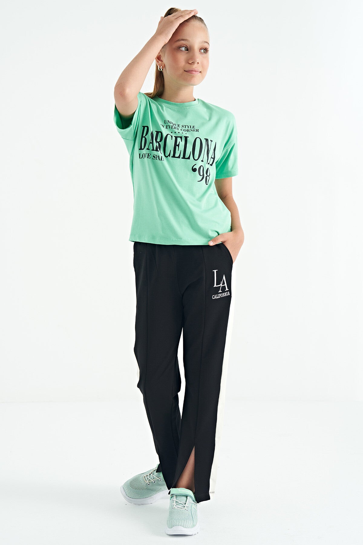 O Collar Print Low Shoulder Oversize Girls' T-Shirt - 75115