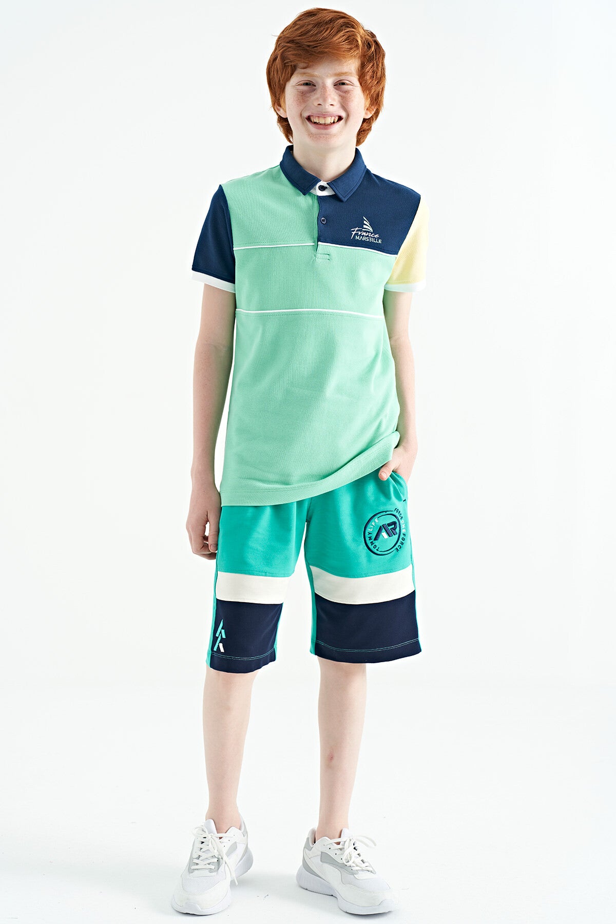 Block Embroidered Letter Detailed Standard Pattern Polo Collar Boys T-Shirt - 11109