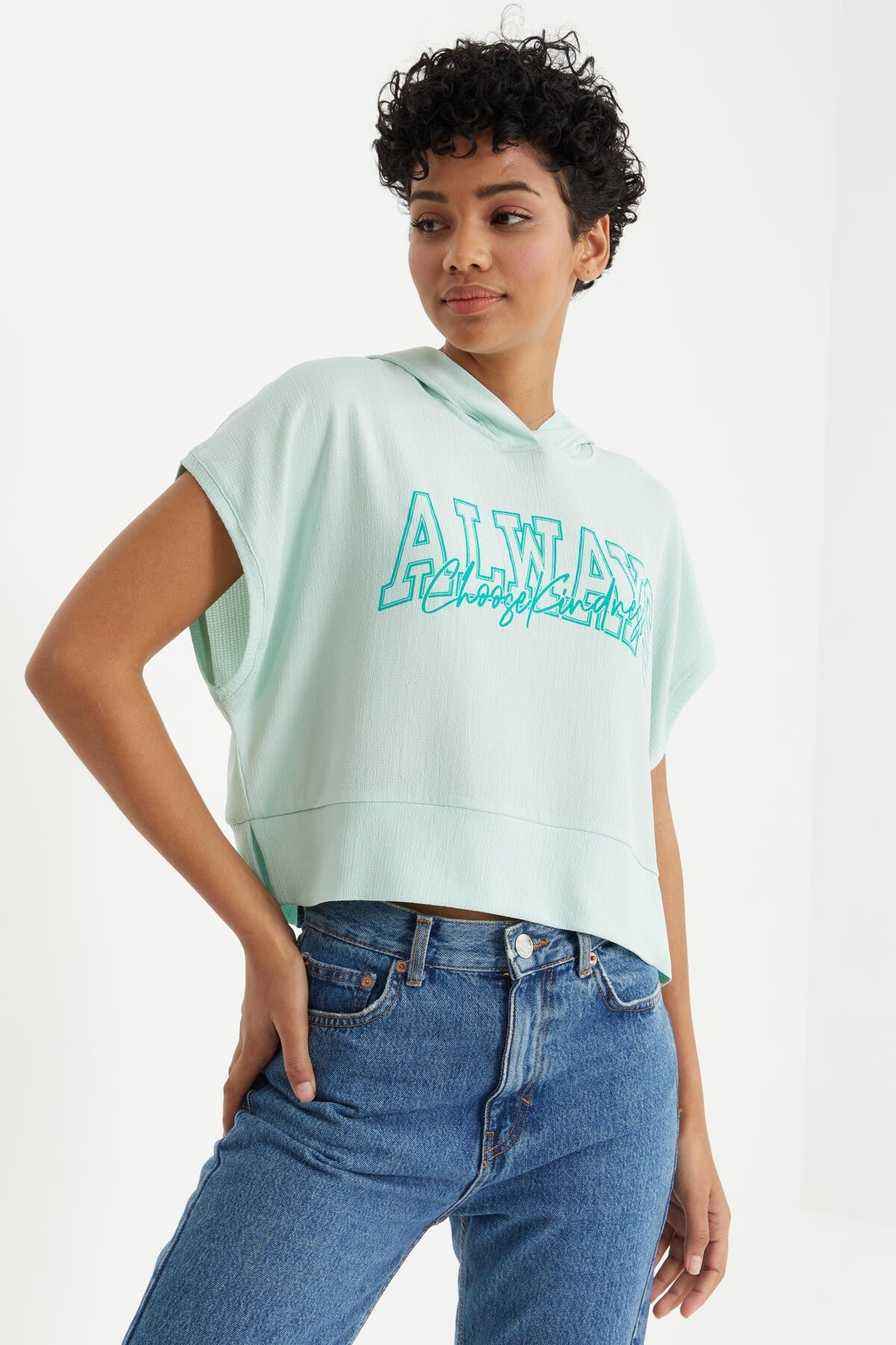Olive Green Printed Oversize Hooded Crinkled Fabric Women's Crop Top T-Shirt - 97229