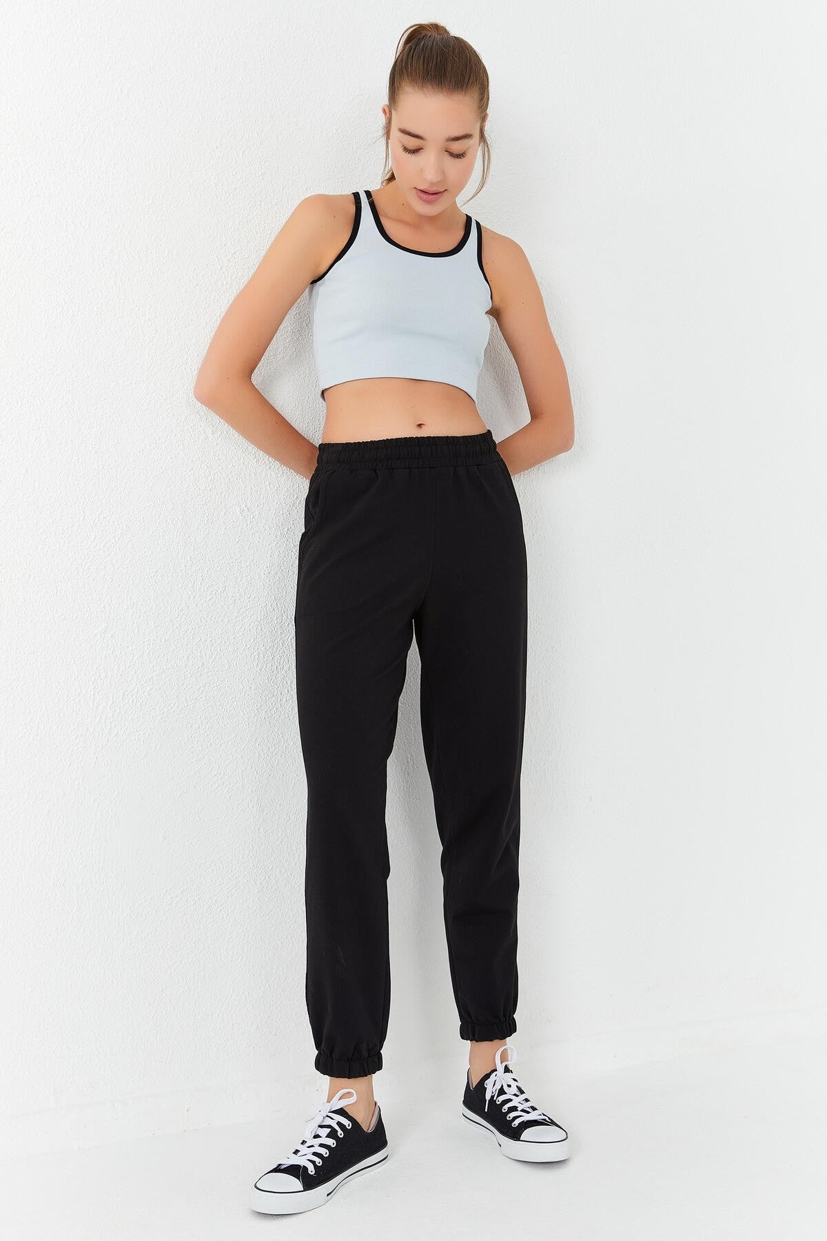 Stone Basic Zero Sleeve Narrow Fit U Collar Women's Crop Top Singlet - 97162
