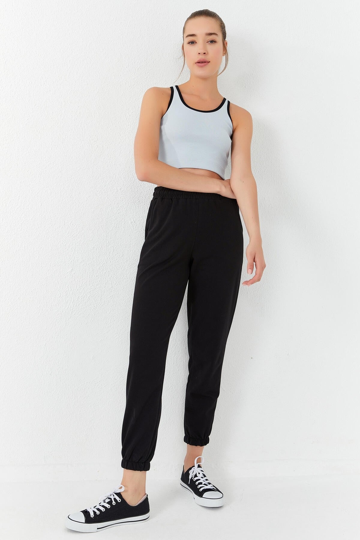 Stone Basic Zero Sleeve Narrow Fit U Collar Women's Crop Top Singlet - 97162