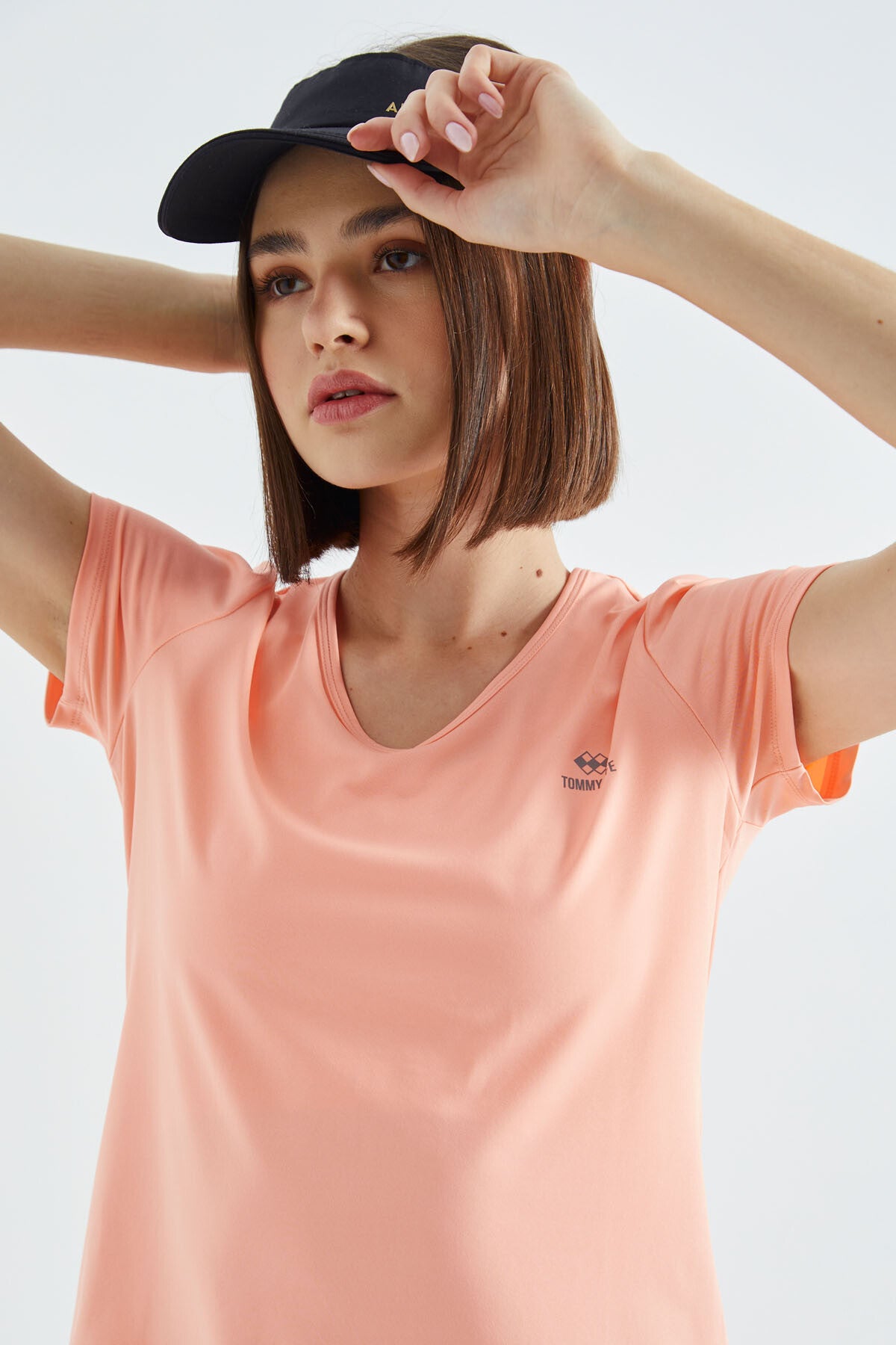 Basic Round Neck Short Sleeve Regular Fit V-Neck Women's T-Shirt - 97145