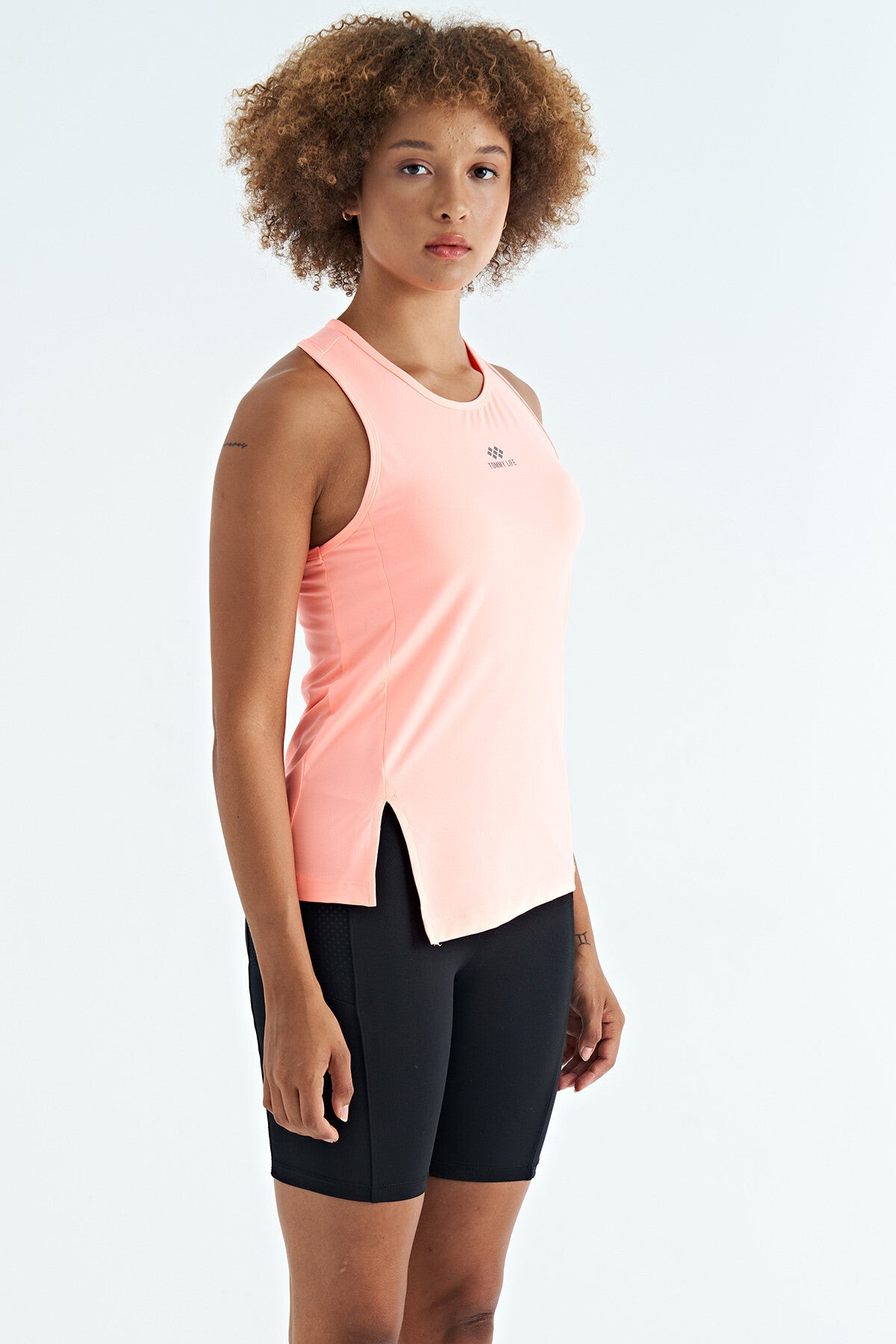 Slit Detailed O Collar Sleeveless Standard Fit Women's Sports Singlet - 97256