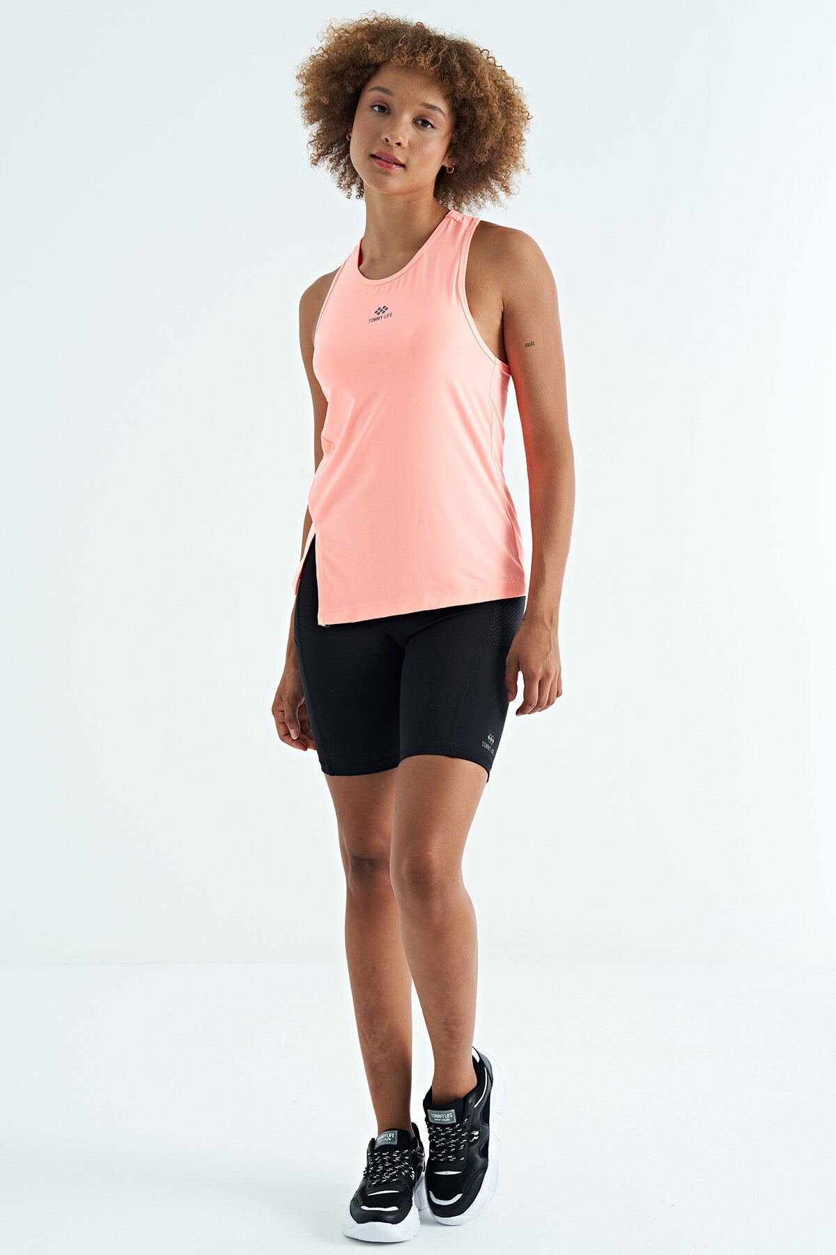Slit Detailed O Collar Sleeveless Standard Fit Women's Sports Singlet - 97256